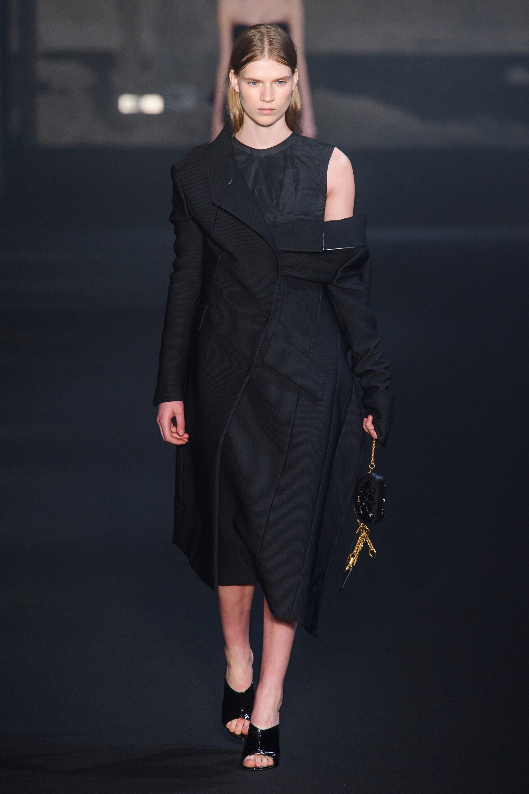 No. 21 F/W 19 Look 33