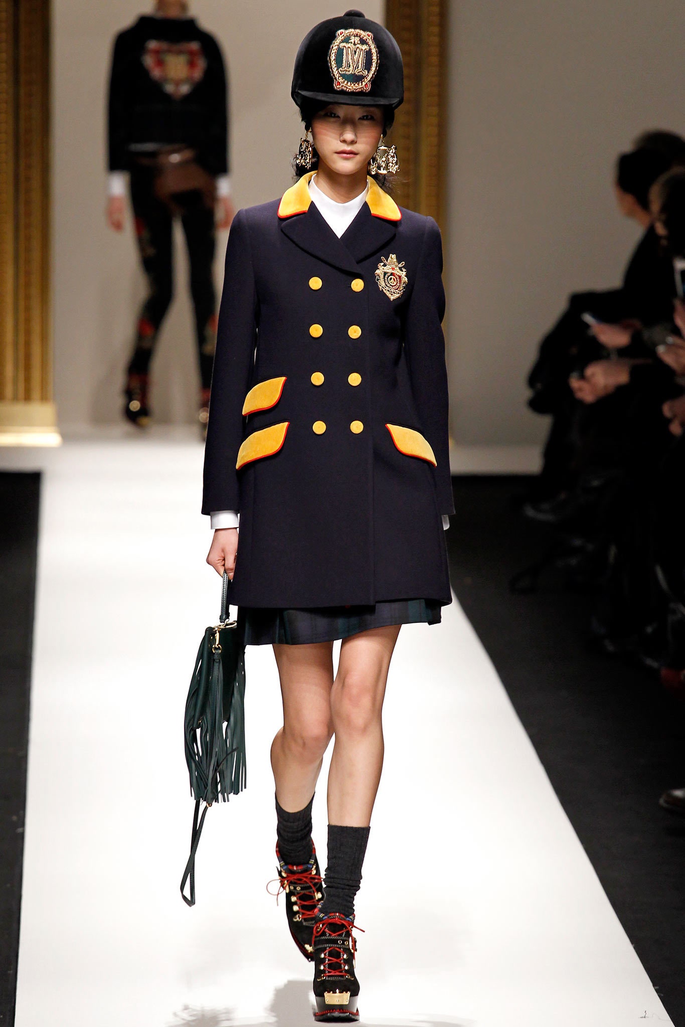 Moschino F/W 13 Look 7