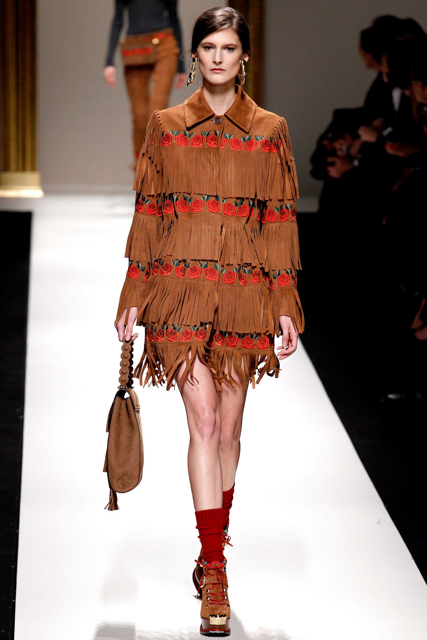 Moschino F/W 13 Look 16