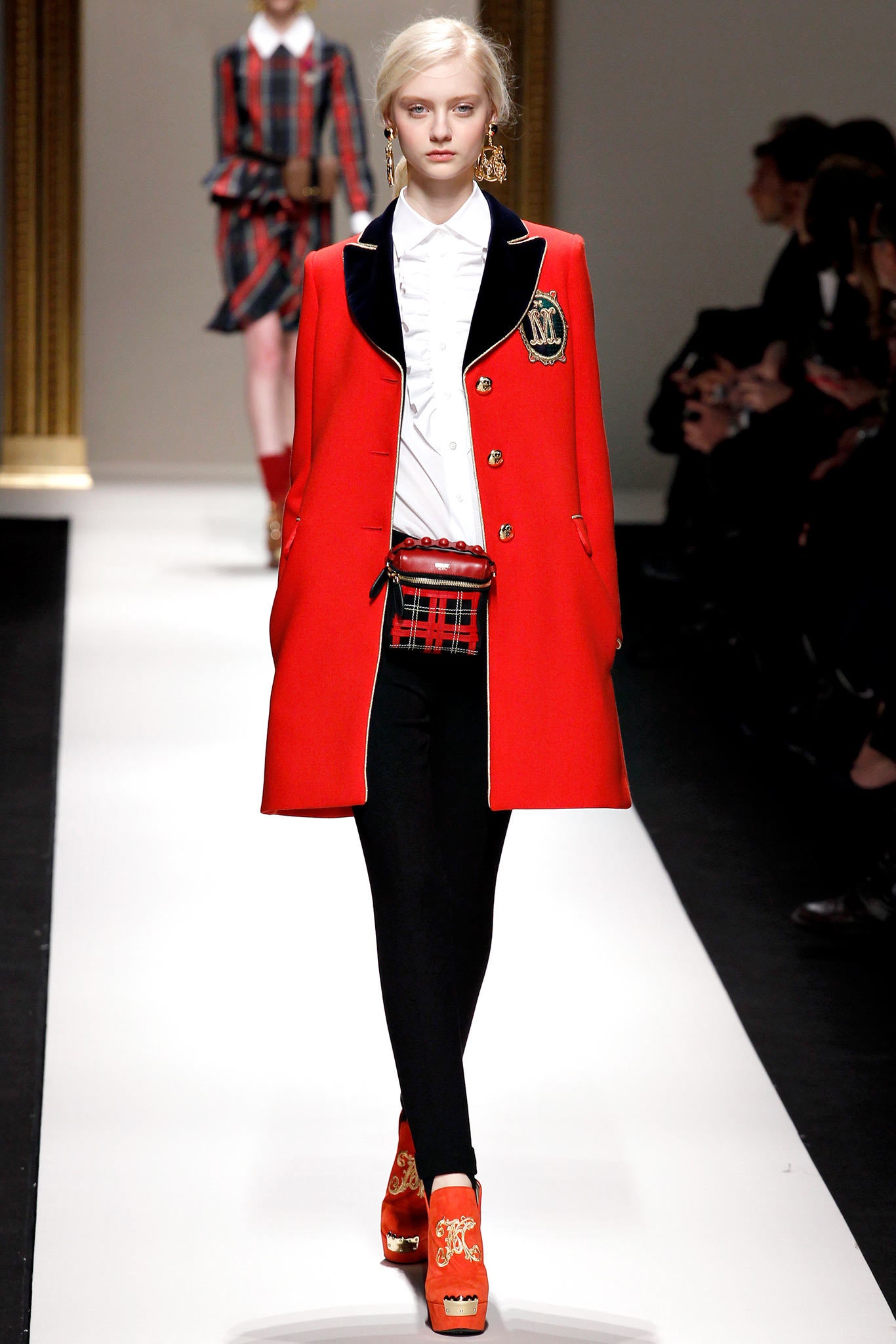 Moschino F/W 13 Look 18