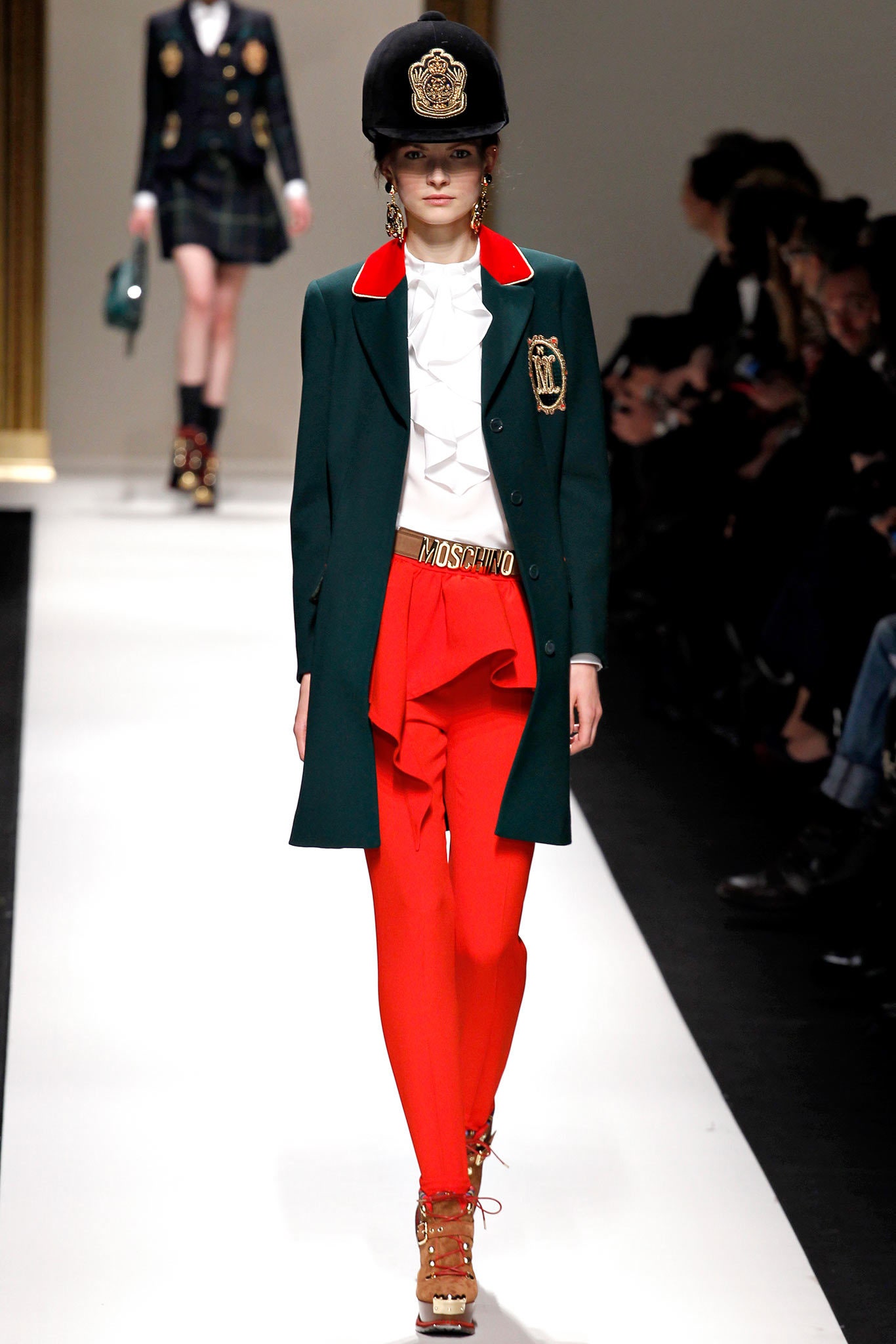 Moschino F/W 13 Look 20