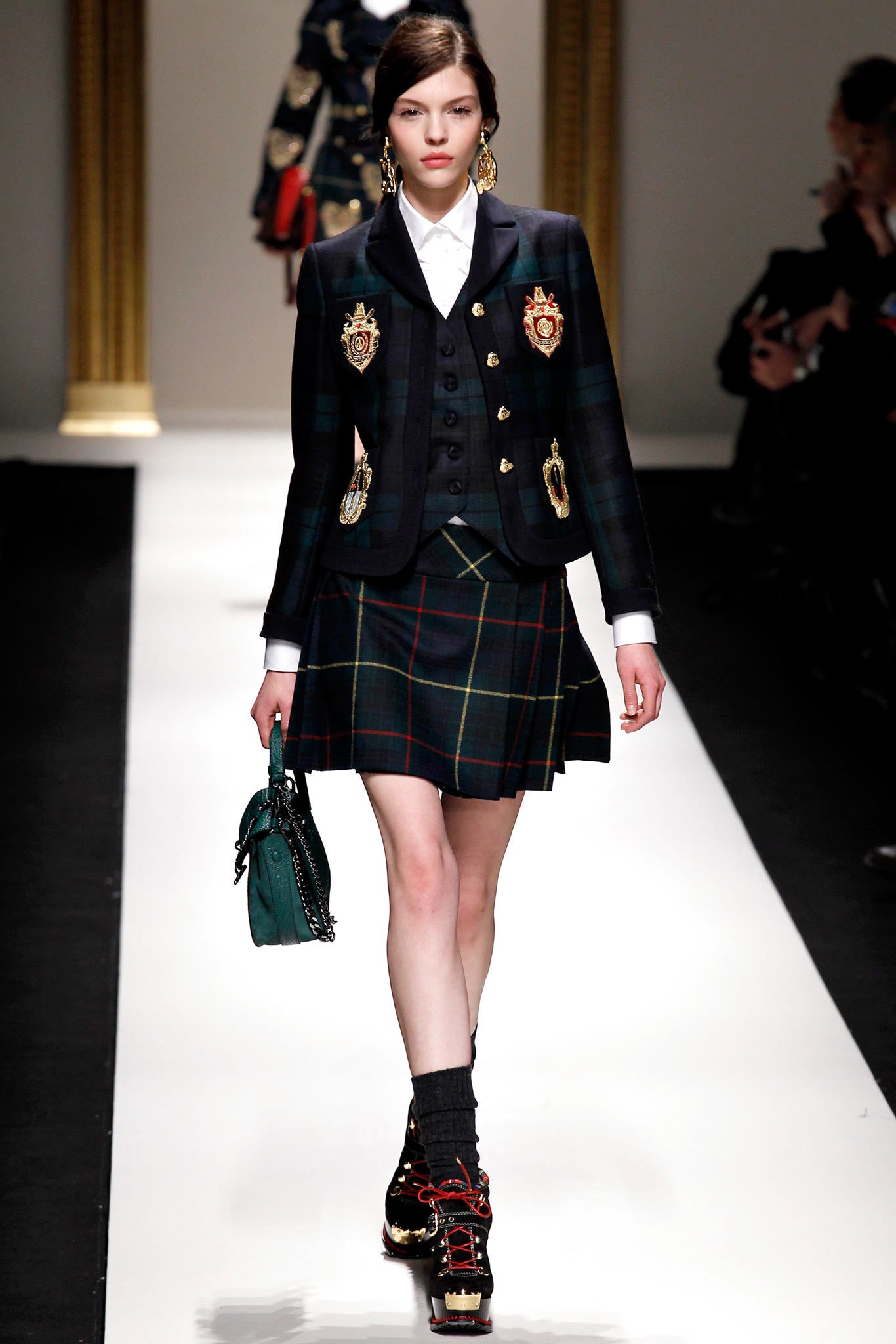 Moschino F/W 13 Look 21