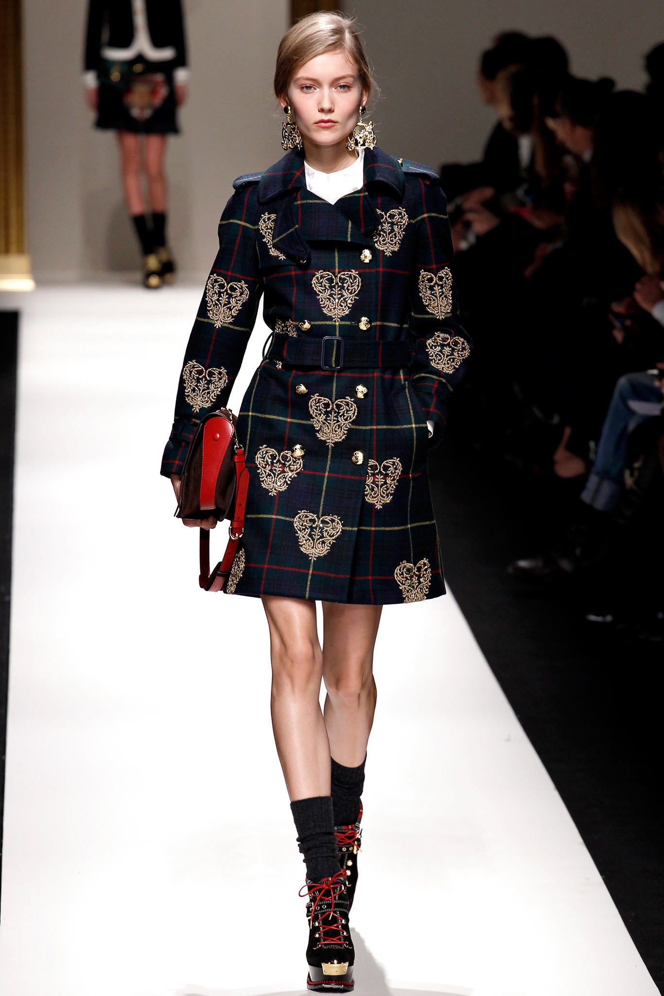 Moschino F/W 13 Look 22