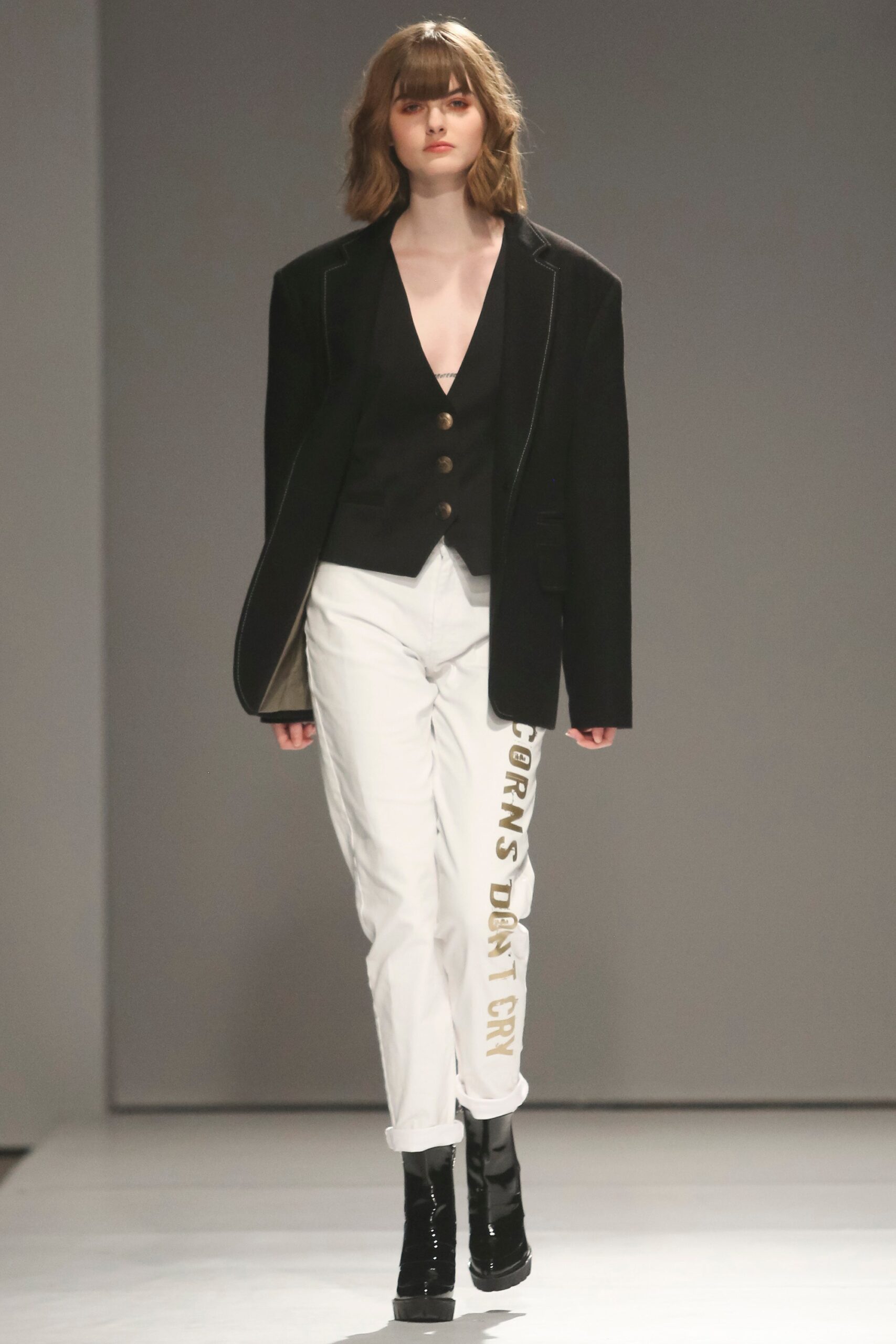 Navro Kiev F/W 17 Look 18