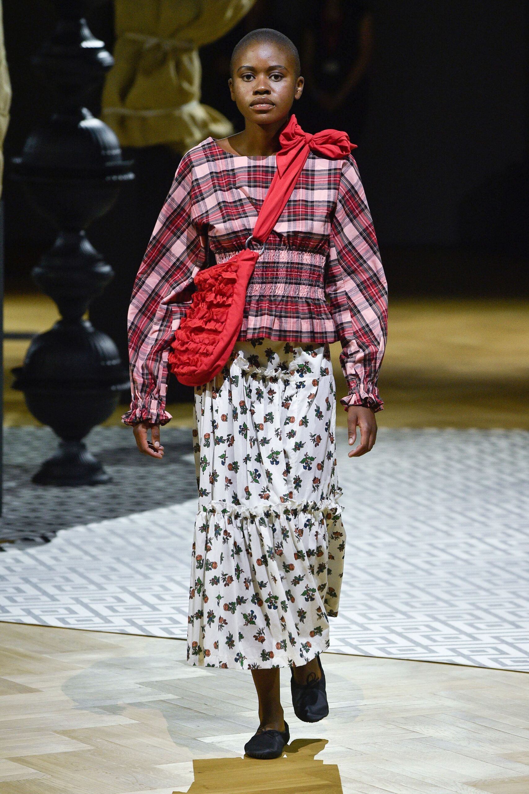 Molly Goddard Resort 18 Look 7