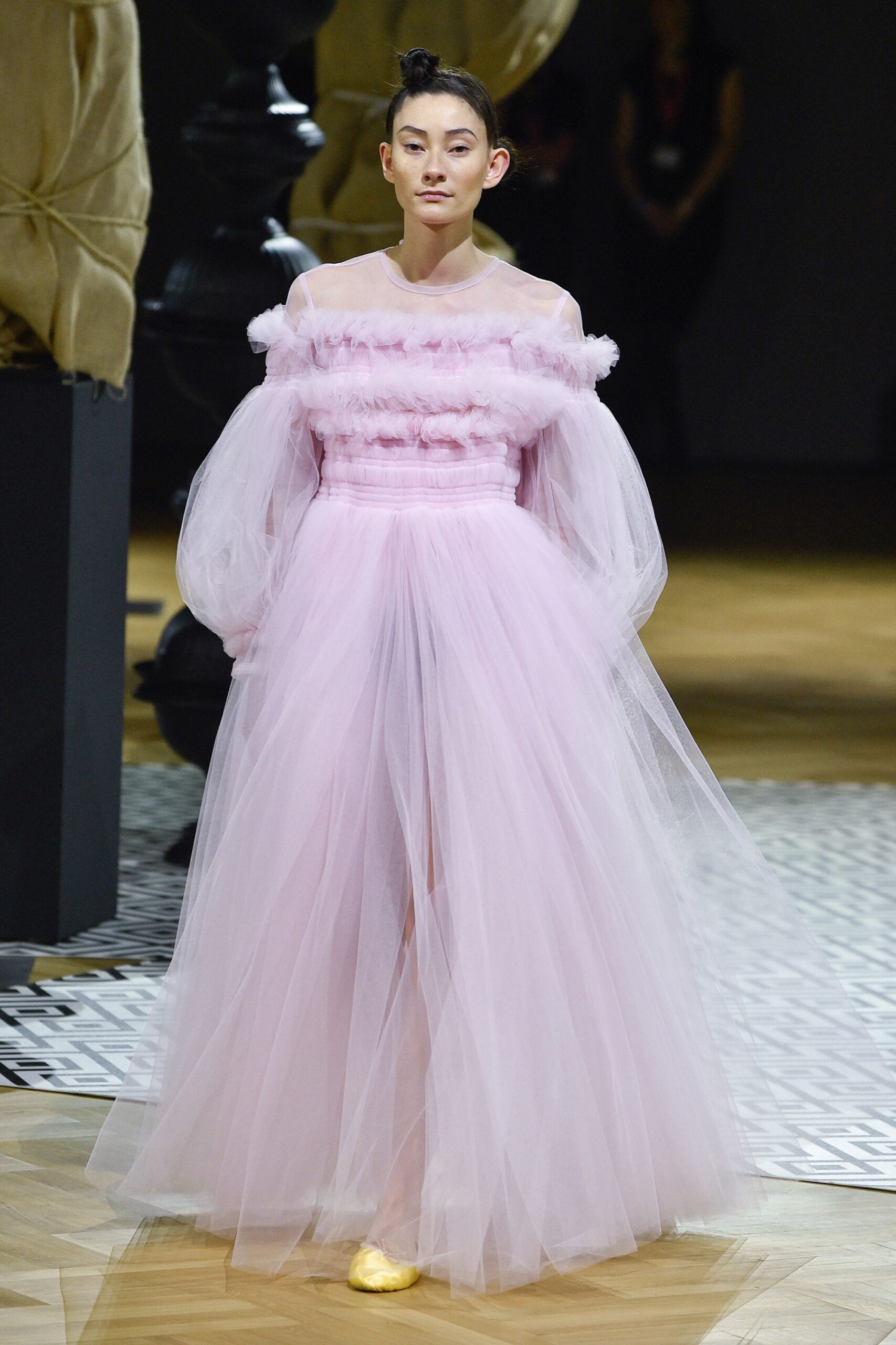 Molly Goddard Resort 18 Look 13