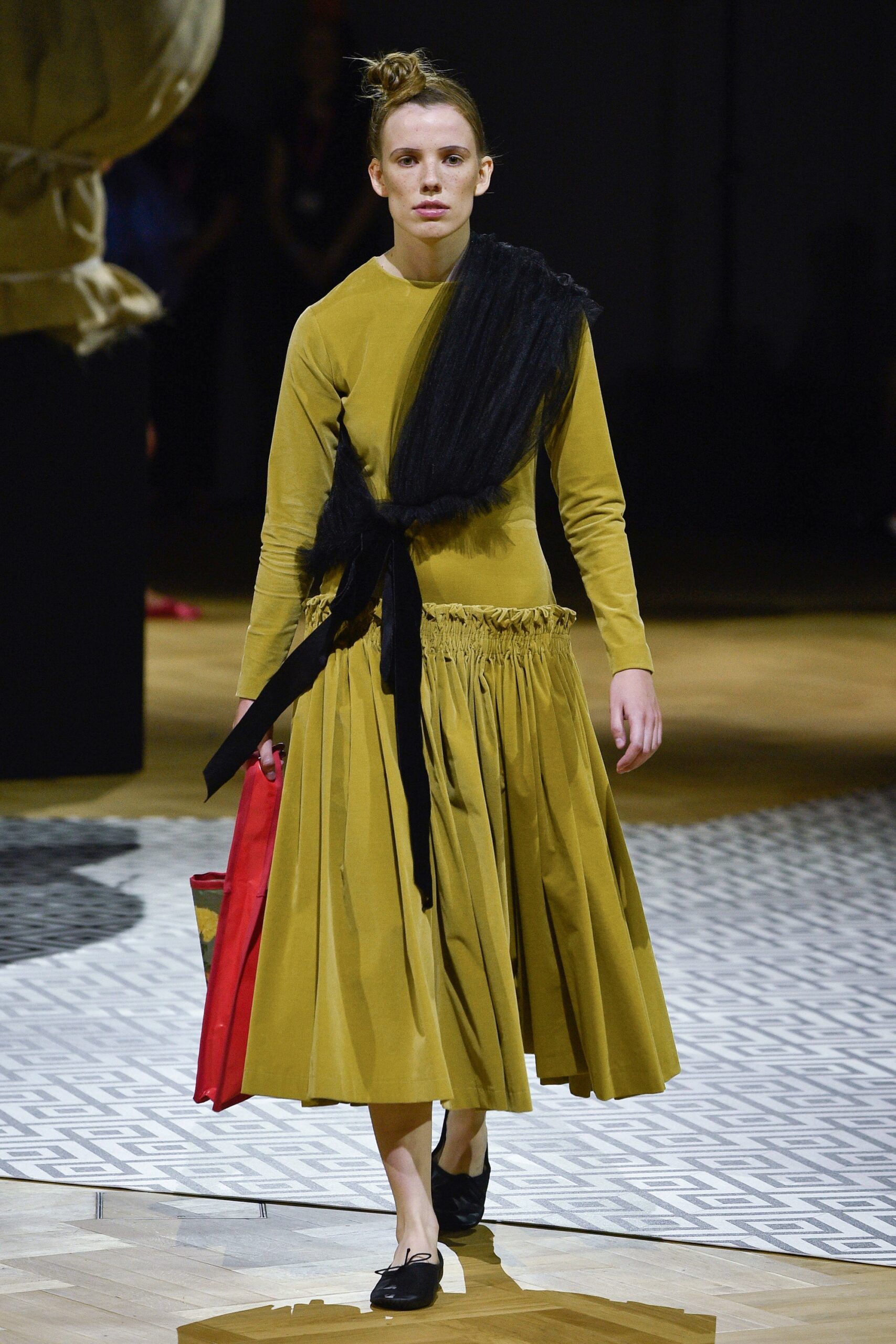 Molly Goddard Resort 18 Look 18