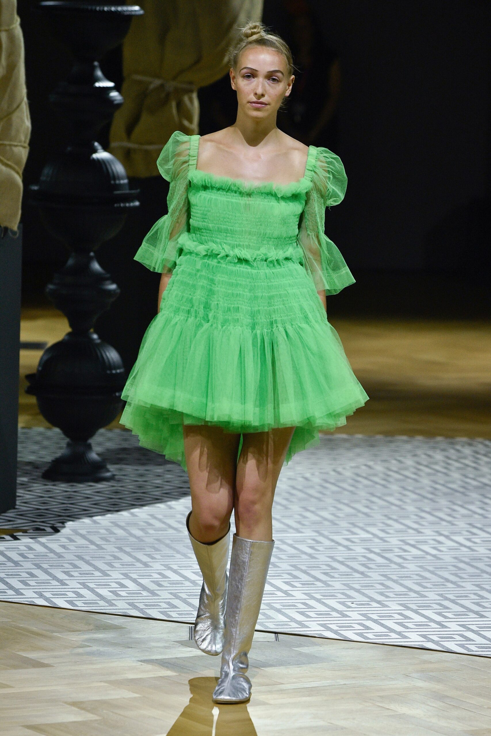Molly Goddard Resort 18 Look 20