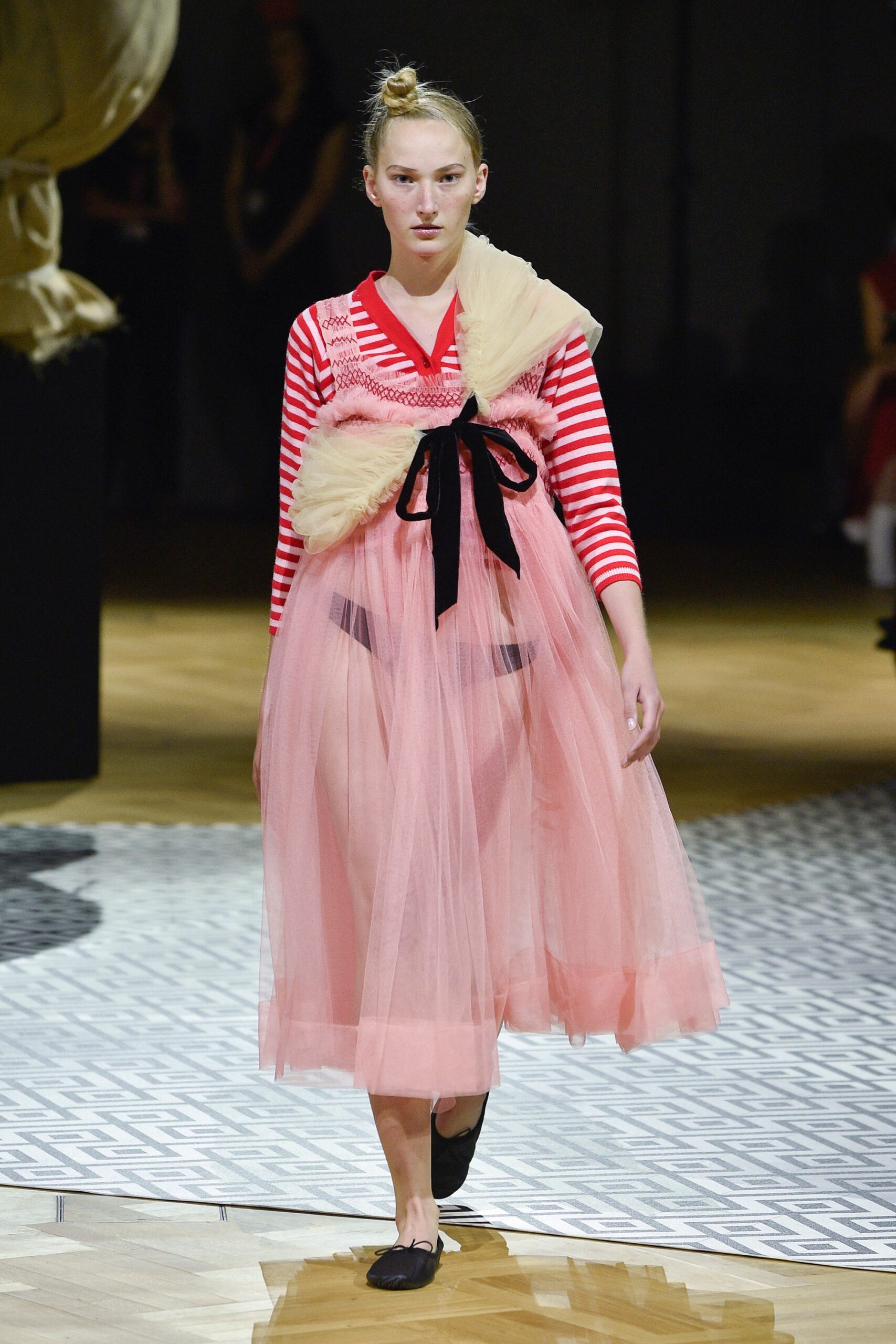Molly Goddard Resort 18 Look 32