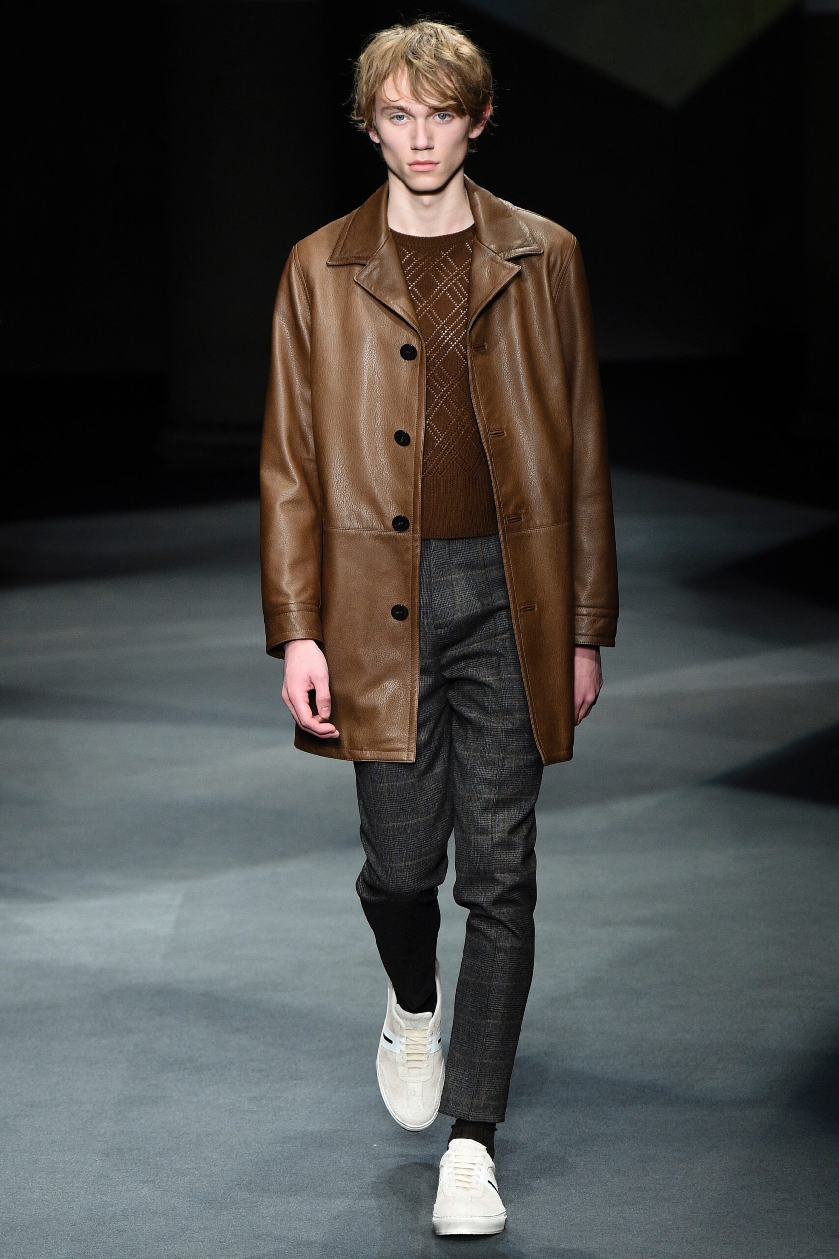 Neil Barrett F/W 16 Menswear Look 1