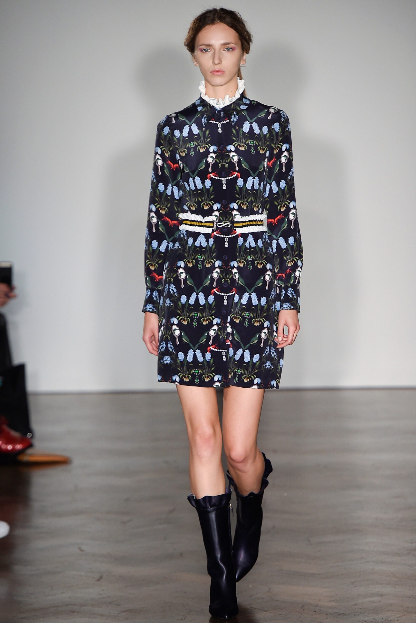 Mother of Pearl S/S 16 Look 26