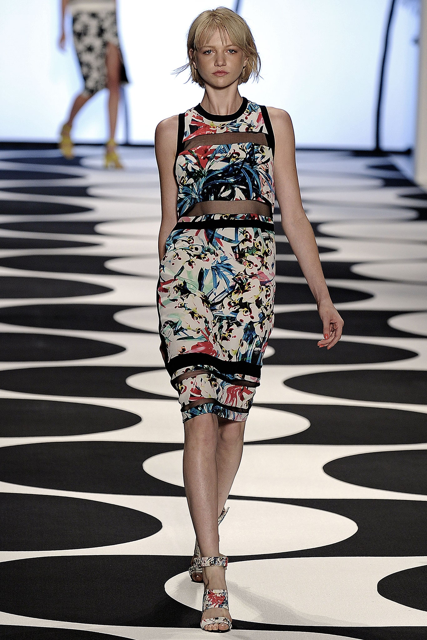 Nicole Miller S/S 15 Look 16