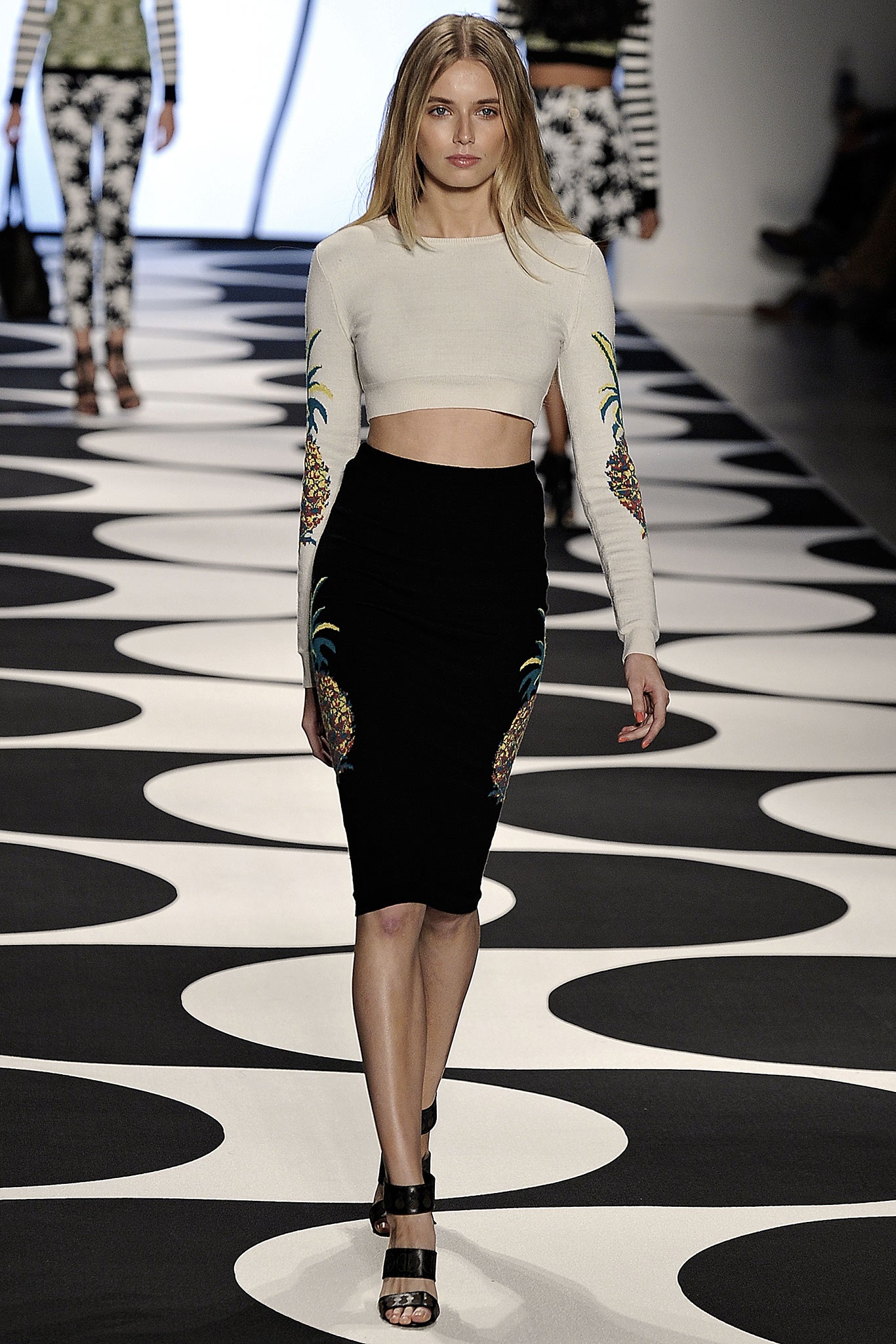 Nicole Miller S/S 15 Look 19