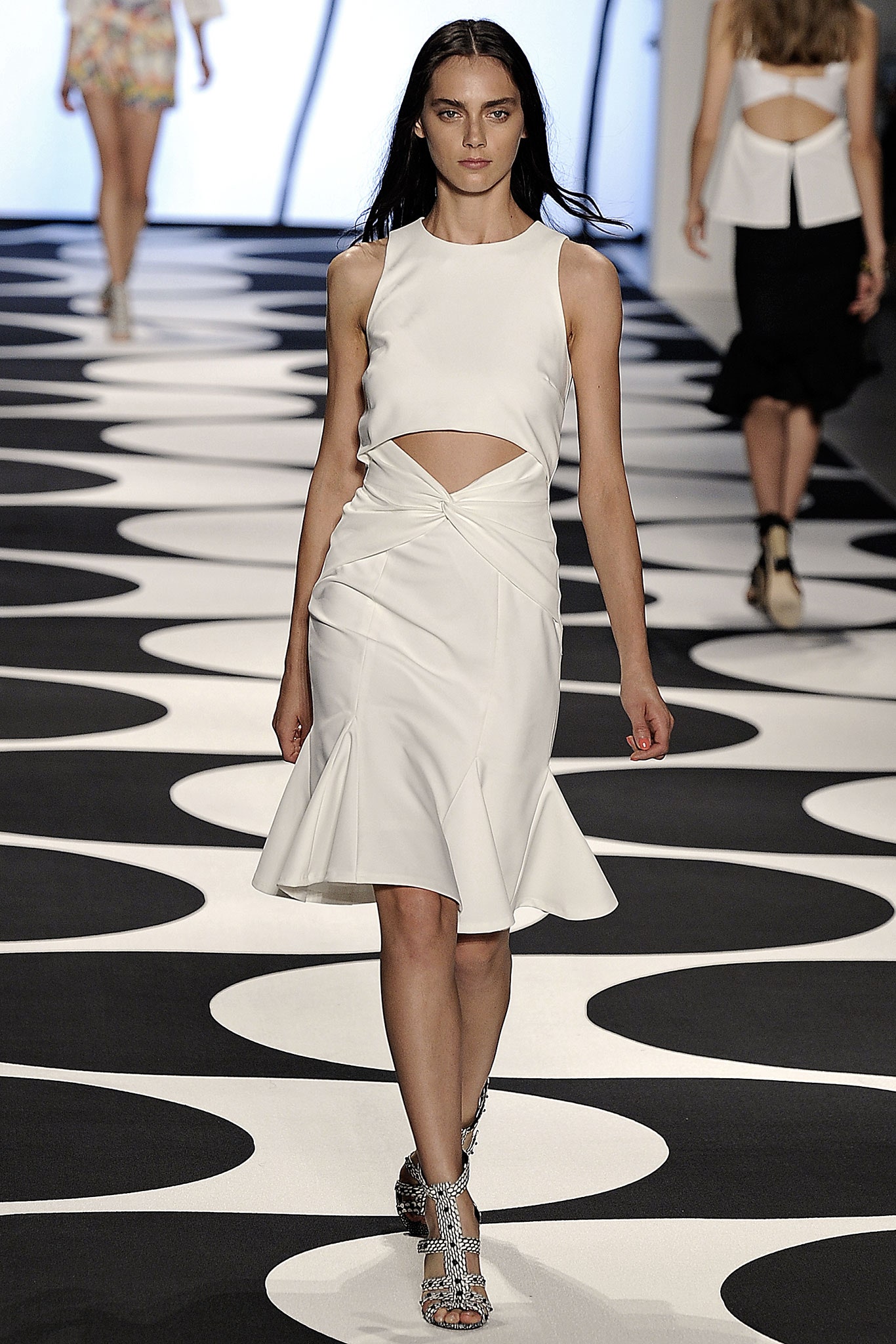 Nicole Miller S/S 15 Look 25