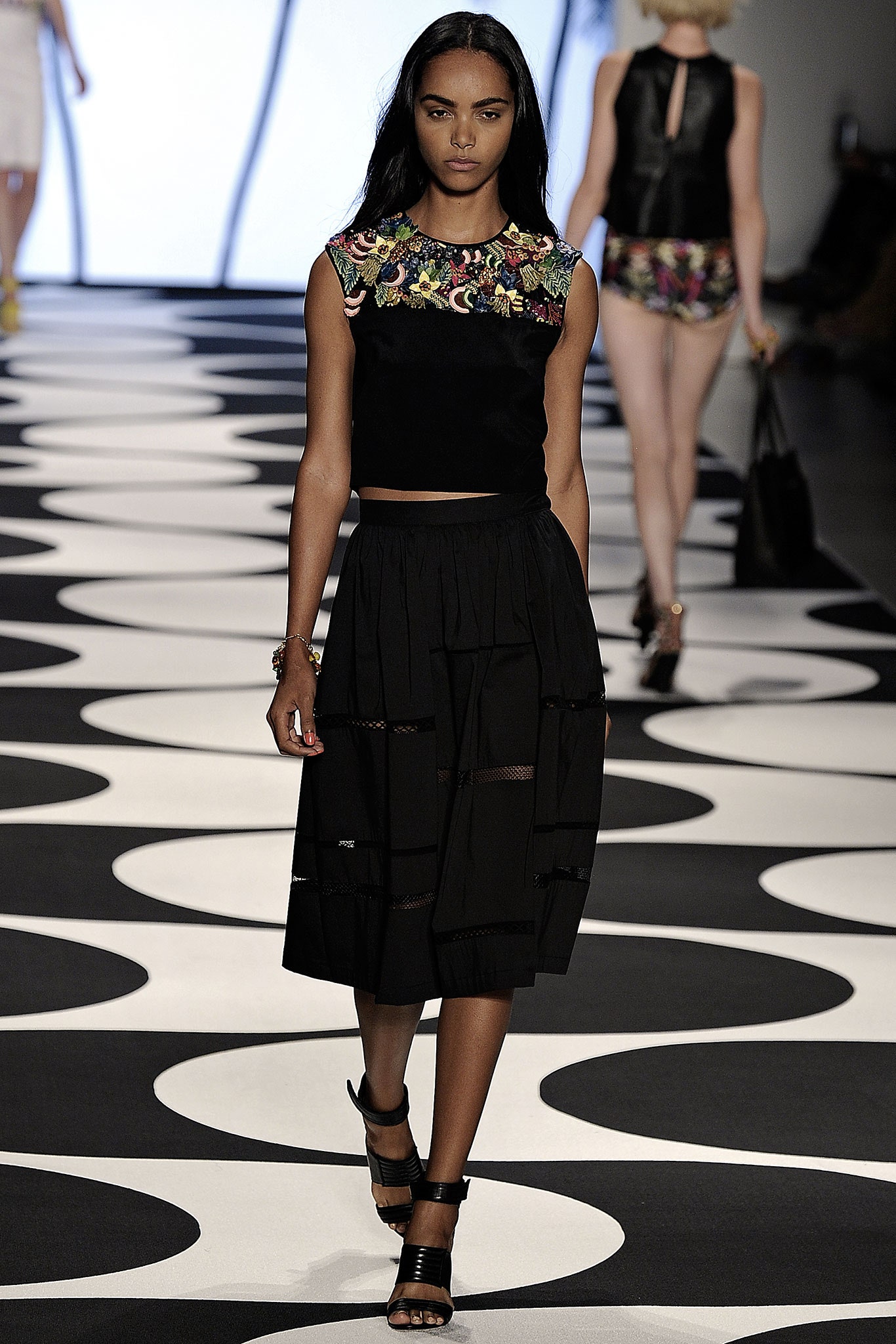 Nicole Miller S/S 15 Look 37