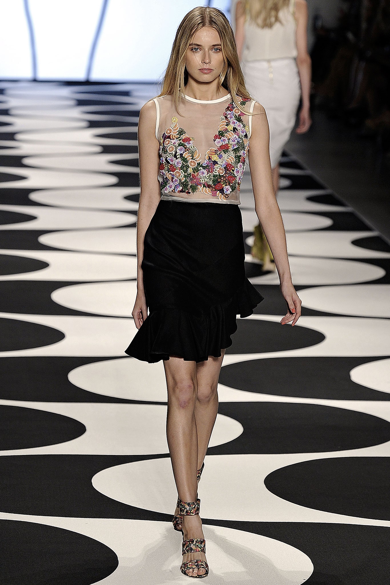 Nicole Miller S/S 15 Look 39