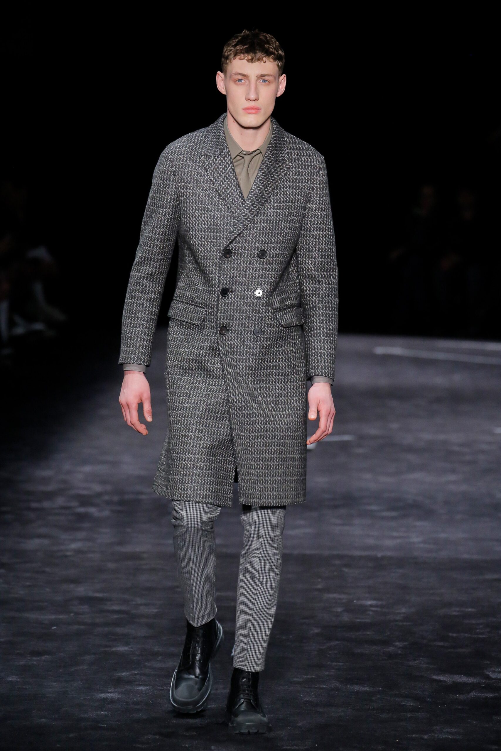 Neil Barrett F/W 18 Menswear Look 4