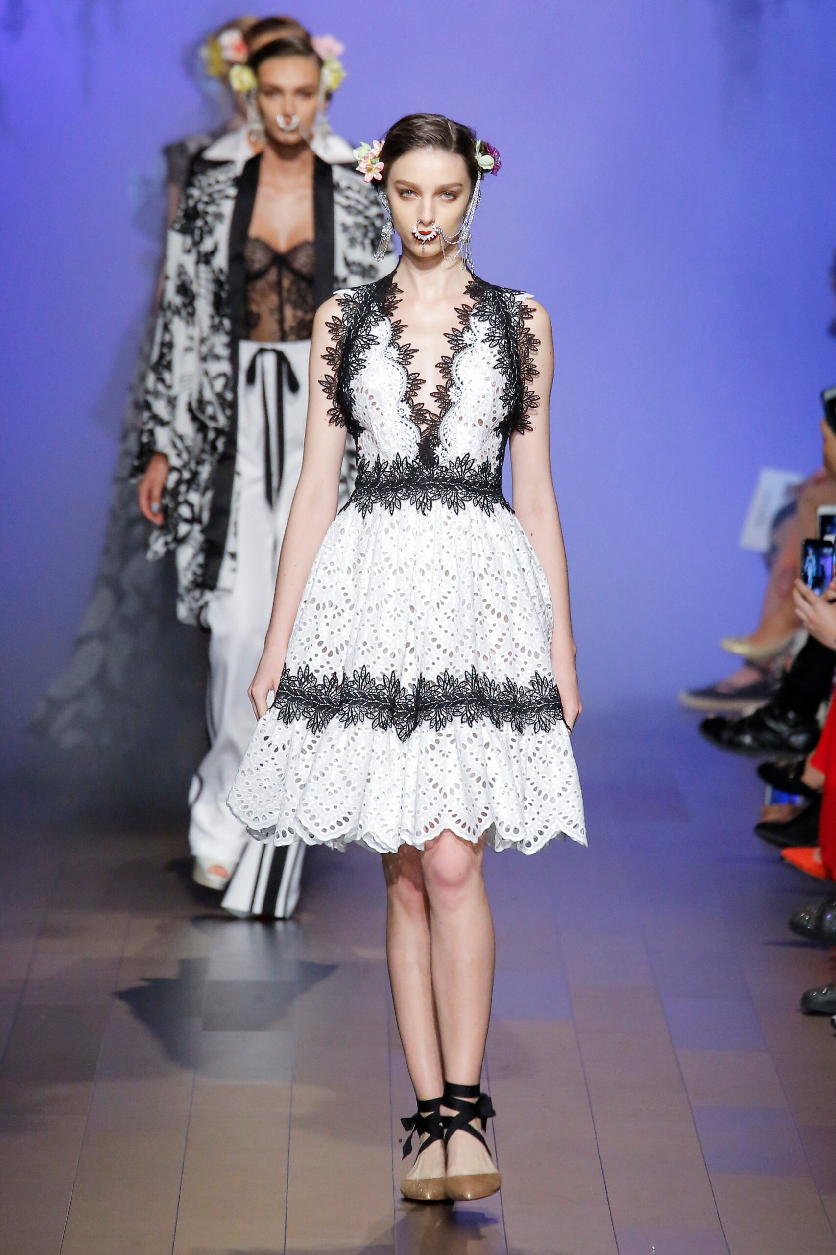 Naeem Khan S/S 18 Look 10