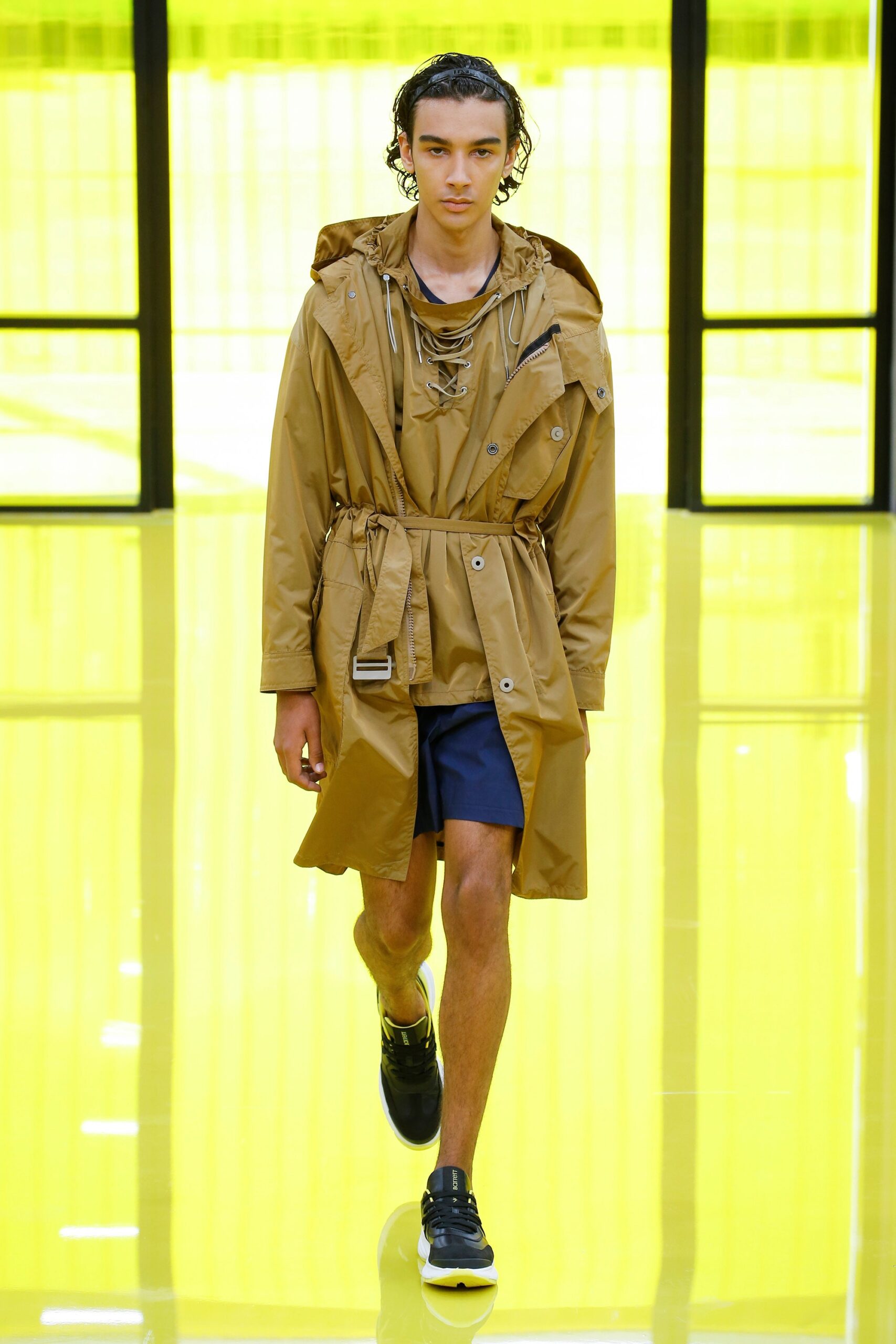 Neil Barrett S/S 19 Menswear Look 1