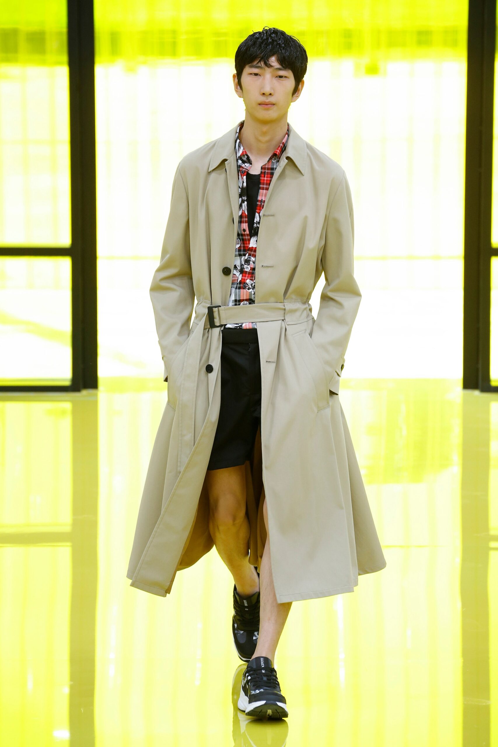 Neil Barrett S/S 19 Menswear Look 3
