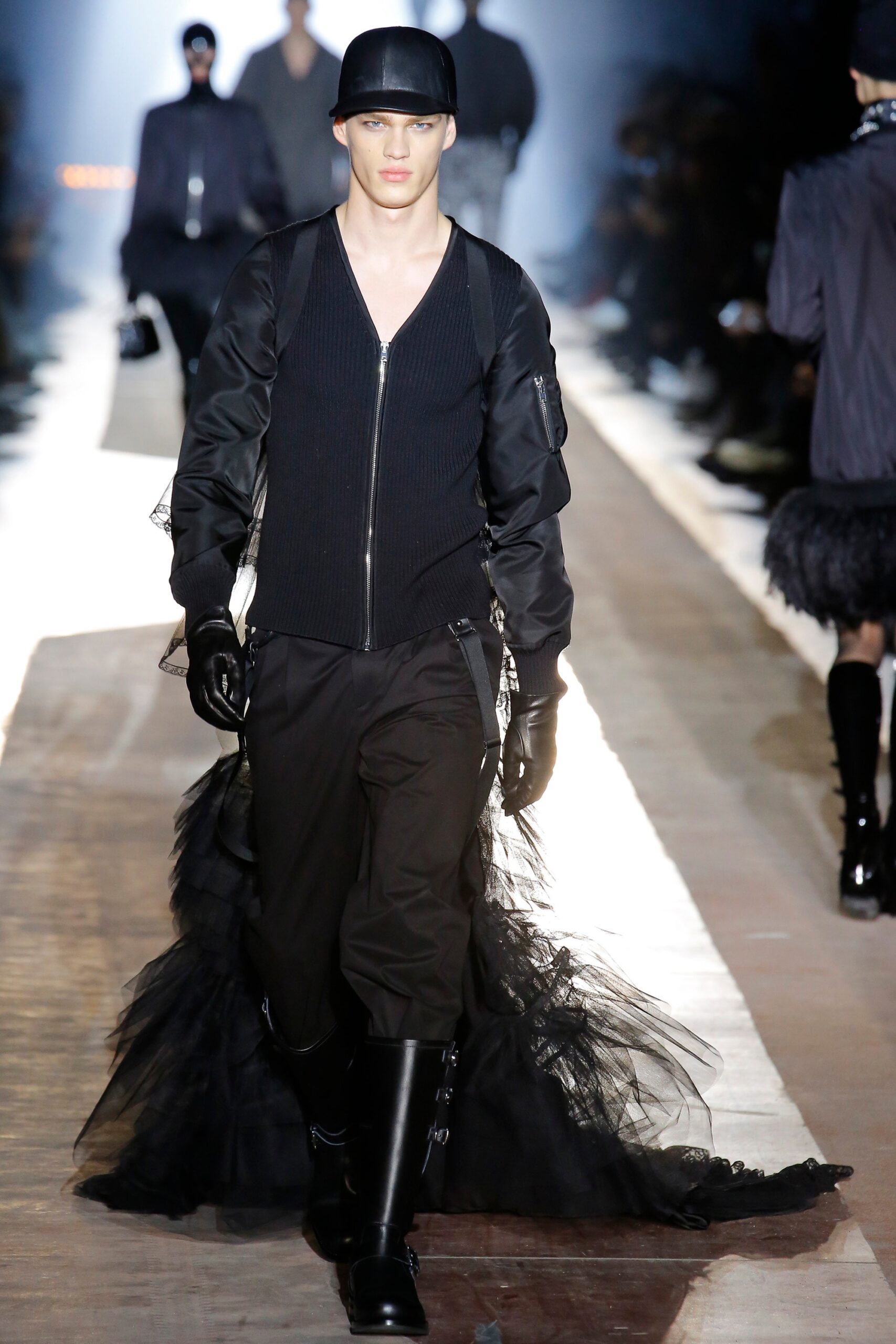 Moschino F/W 18 Menswear Look 11
