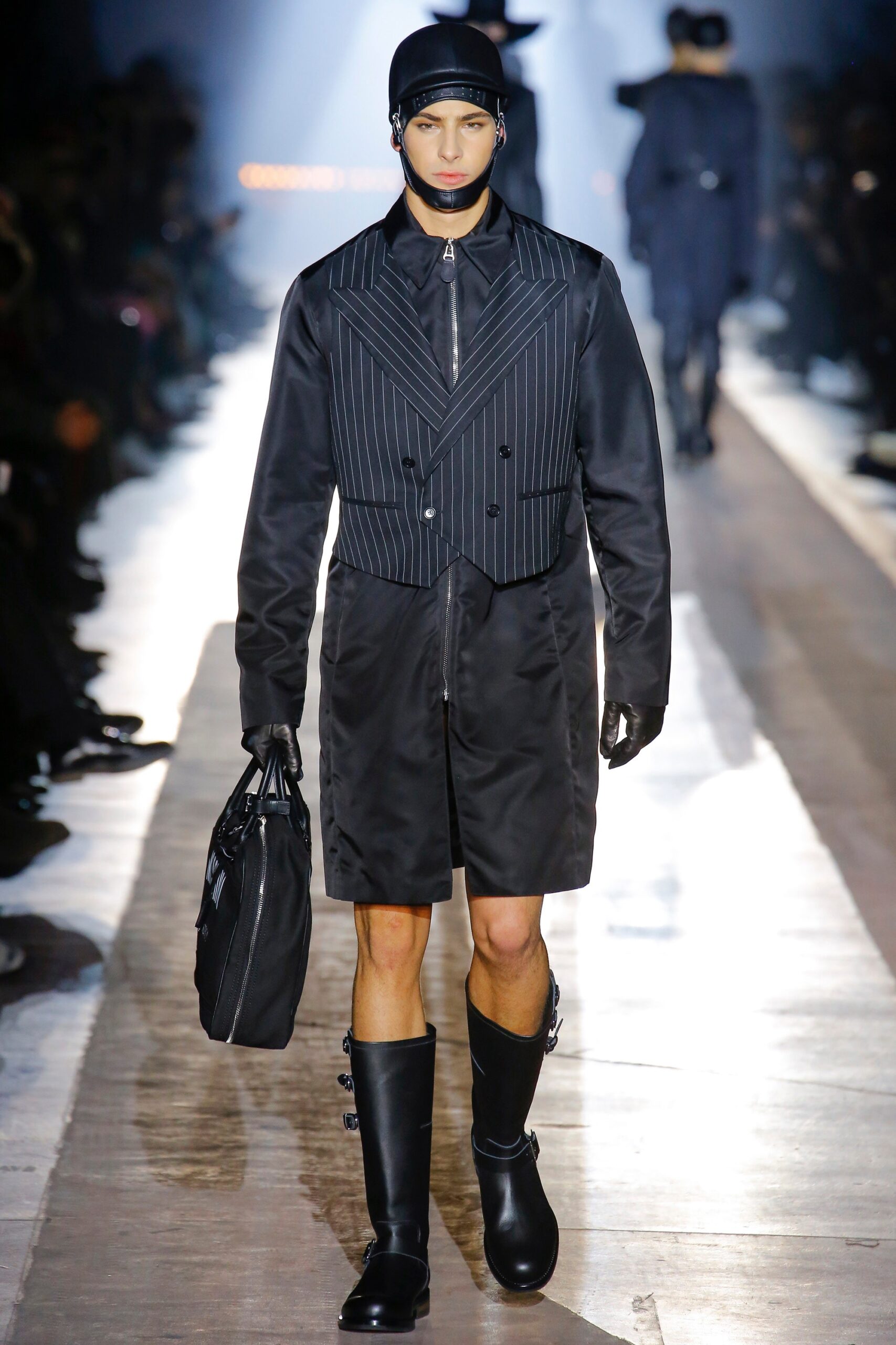 Moschino F/W 18 Menswear Look 16