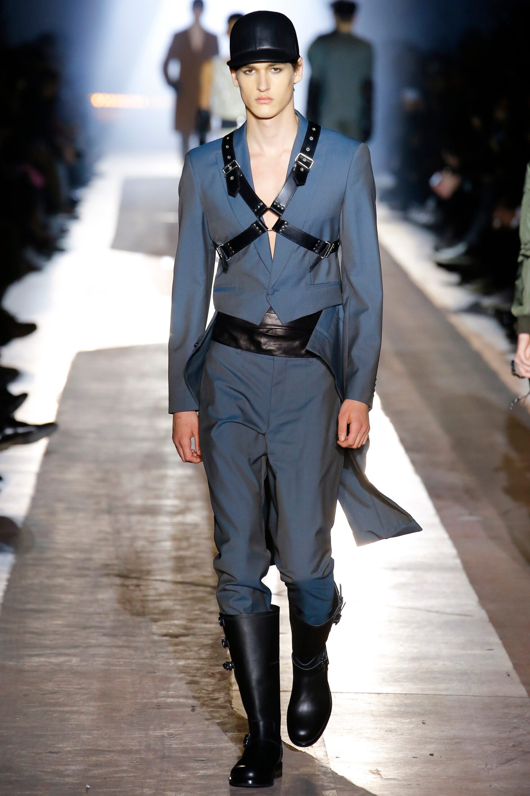 Moschino F/W 18 Menswear Look 25