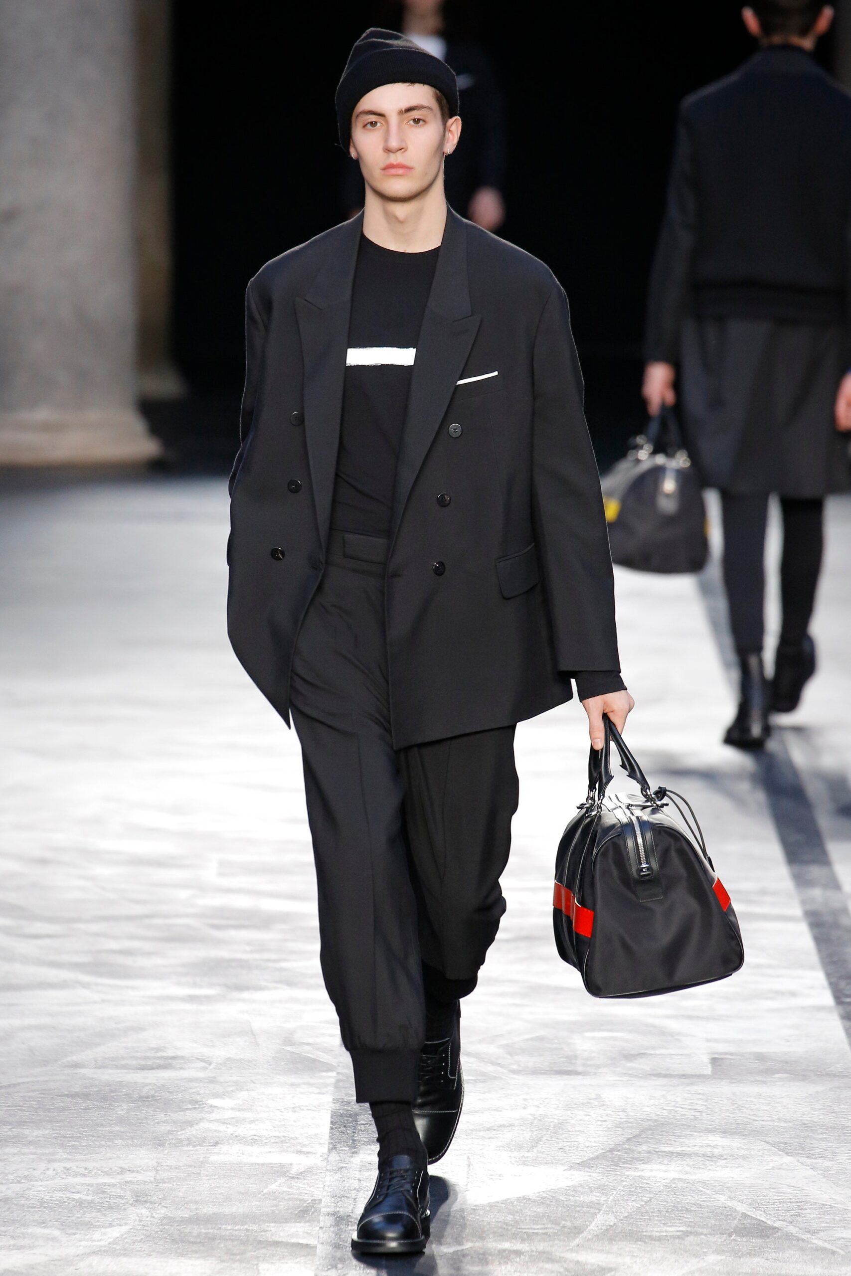 Neil Barrett F/W 17 Menswear Look 8