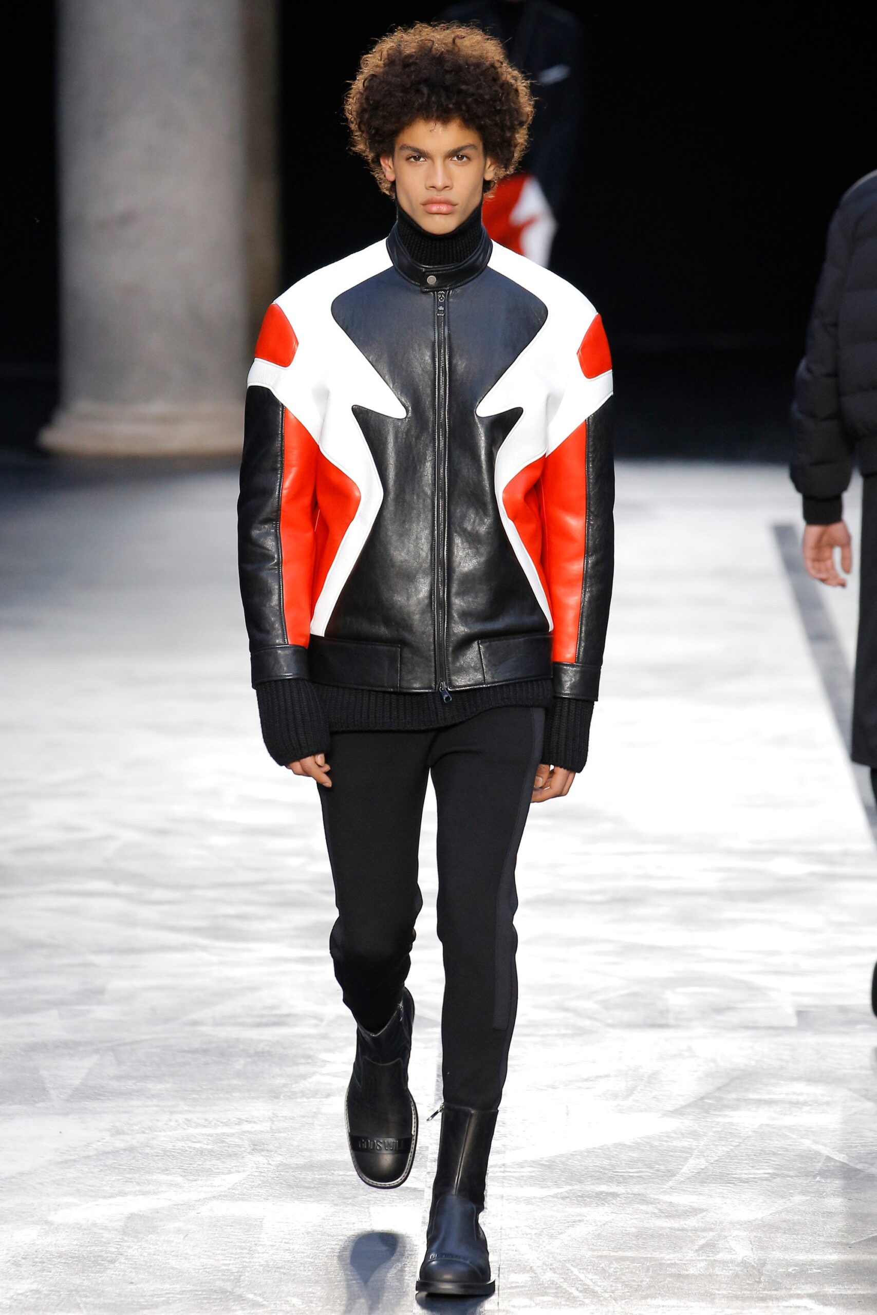 Neil Barrett F/W 17 Menswear Look 10