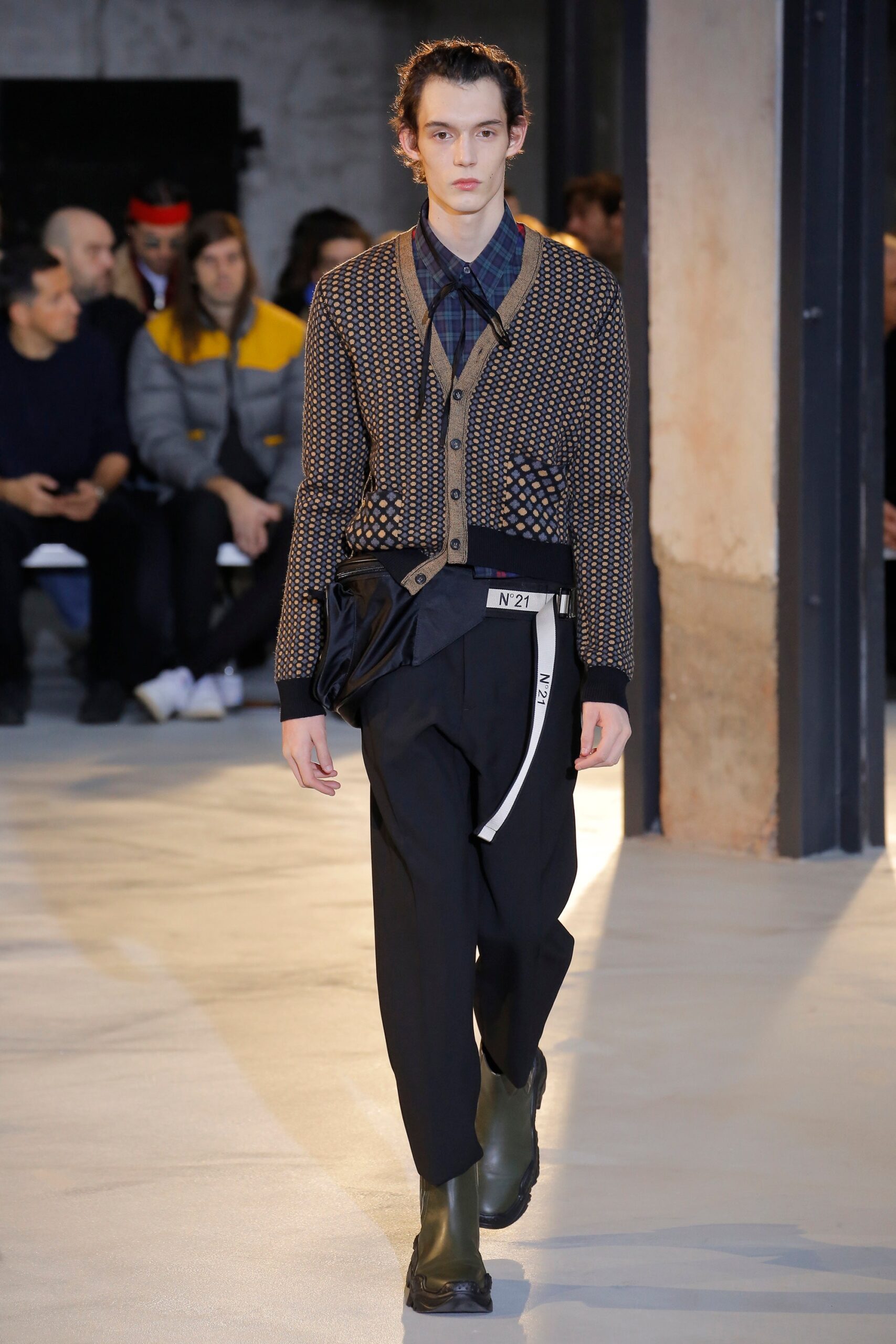 No. 21 F/W 18 Menswear Look 23
