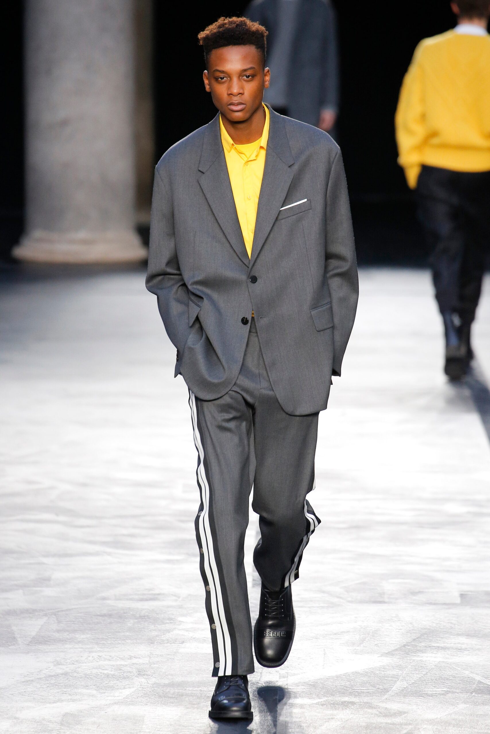 Neil Barrett F/W 17 Menswear Look 17