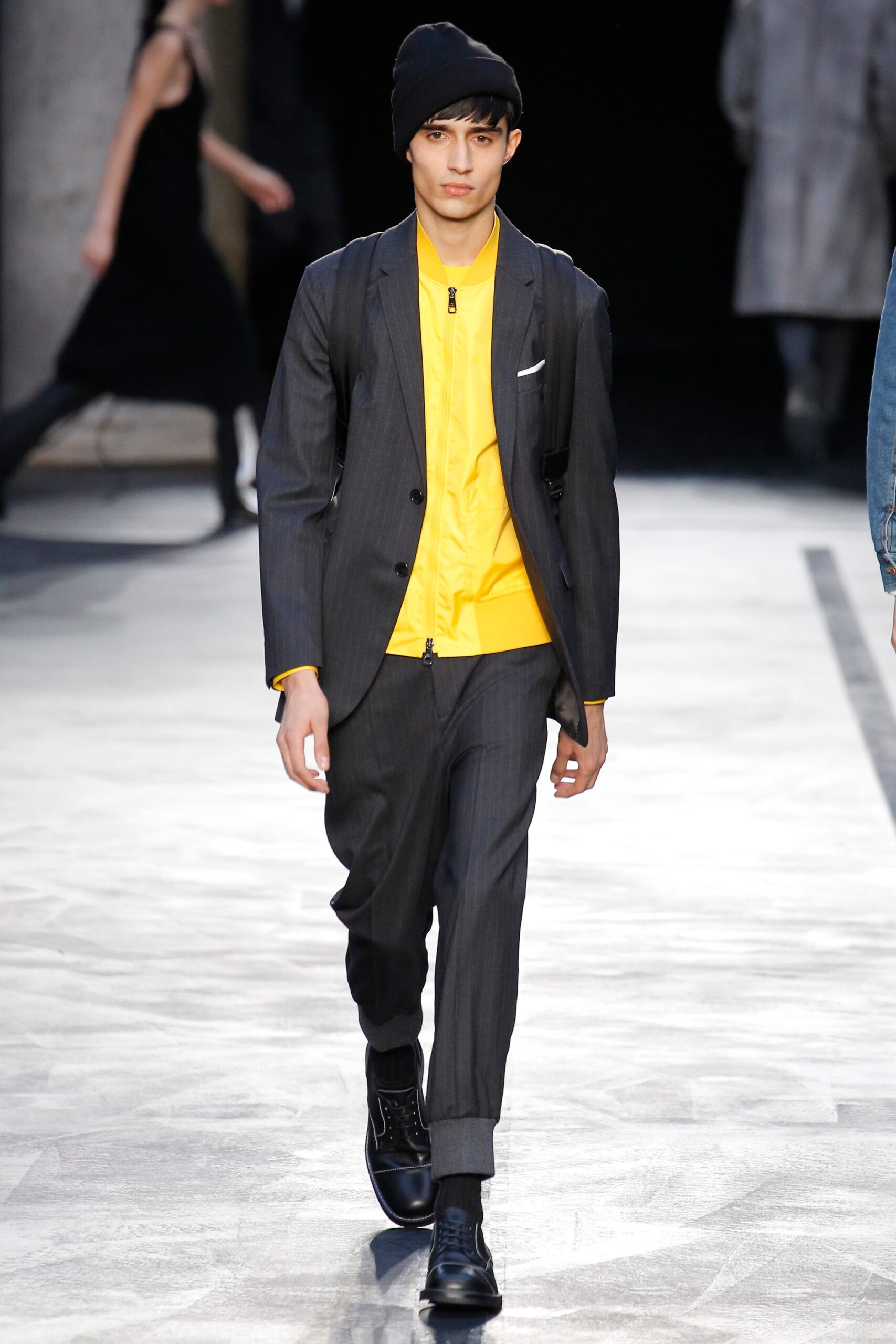 Neil Barrett F/W 17 Menswear Look 23