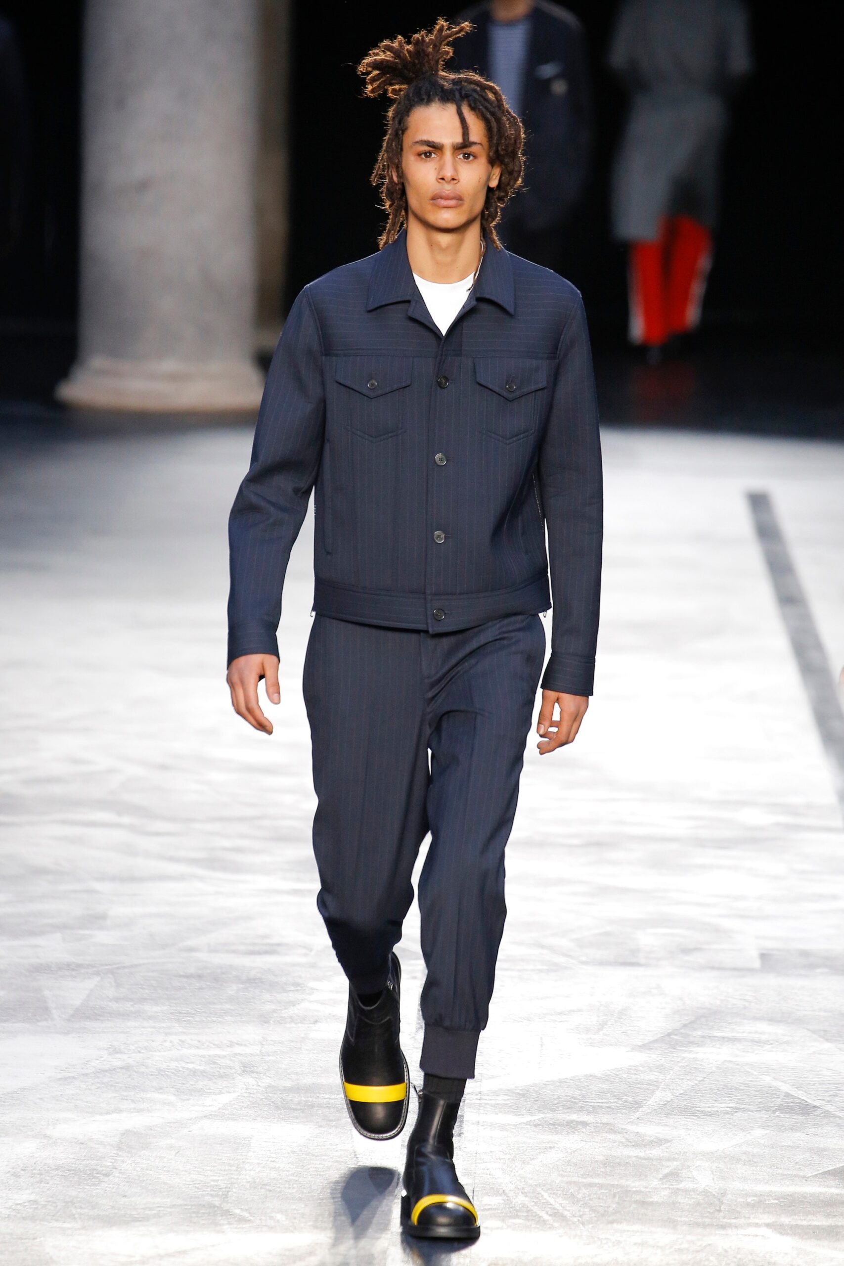 Neil Barrett F/W 17 Menswear Look 25