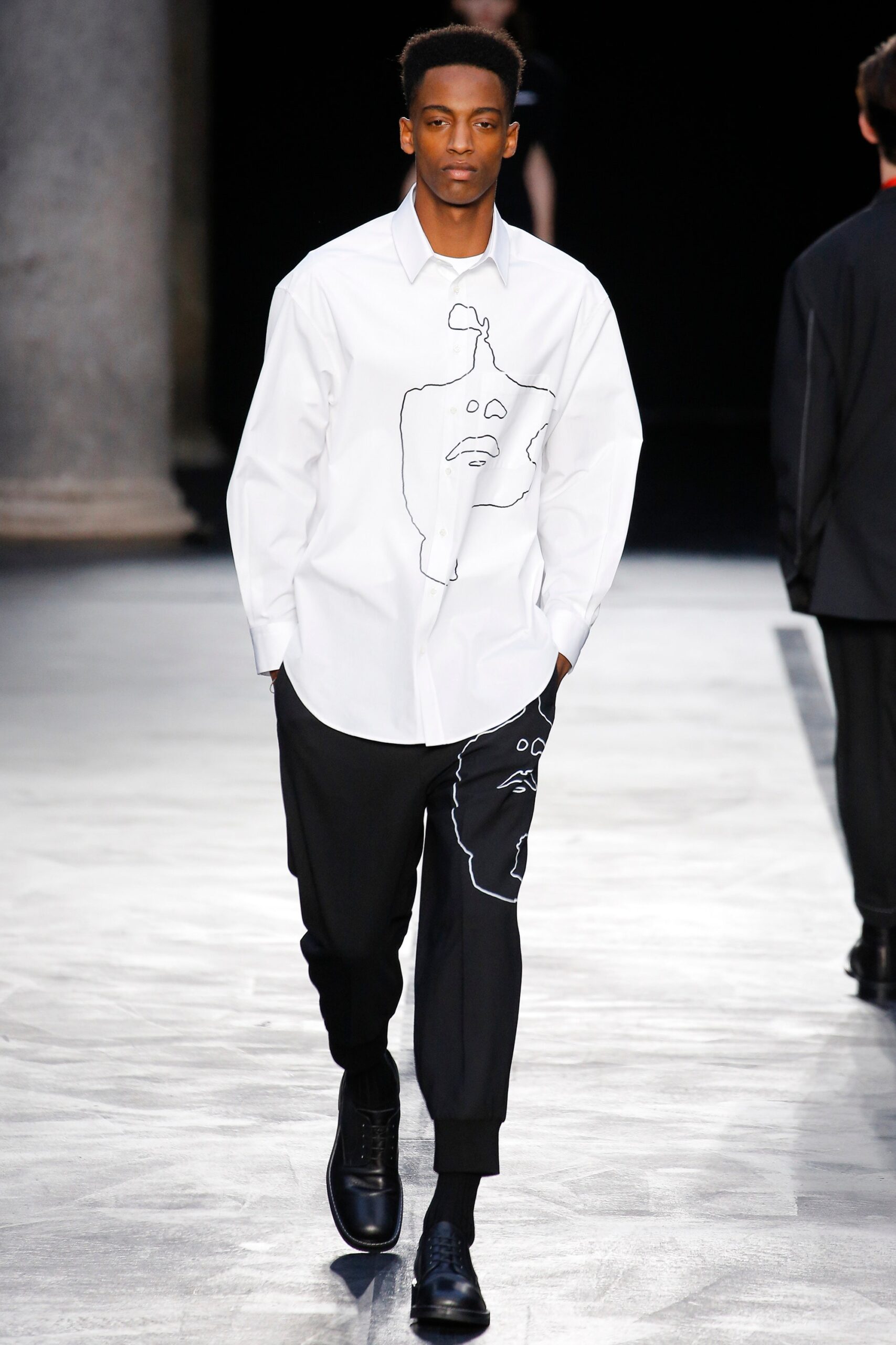 Neil Barrett F/W 17 Menswear Look 43