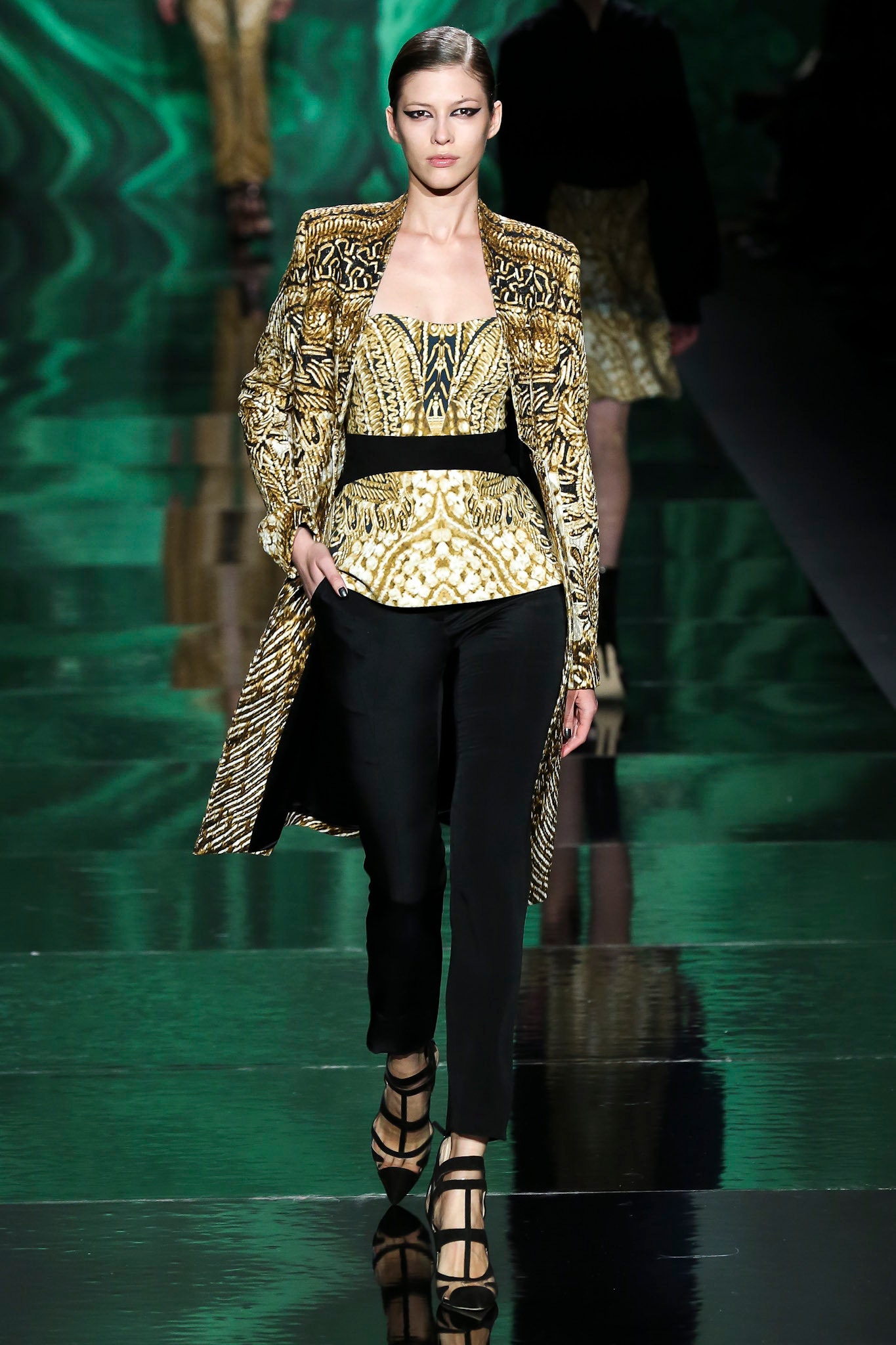 Monique Lhuillier F/W 13 Look 17