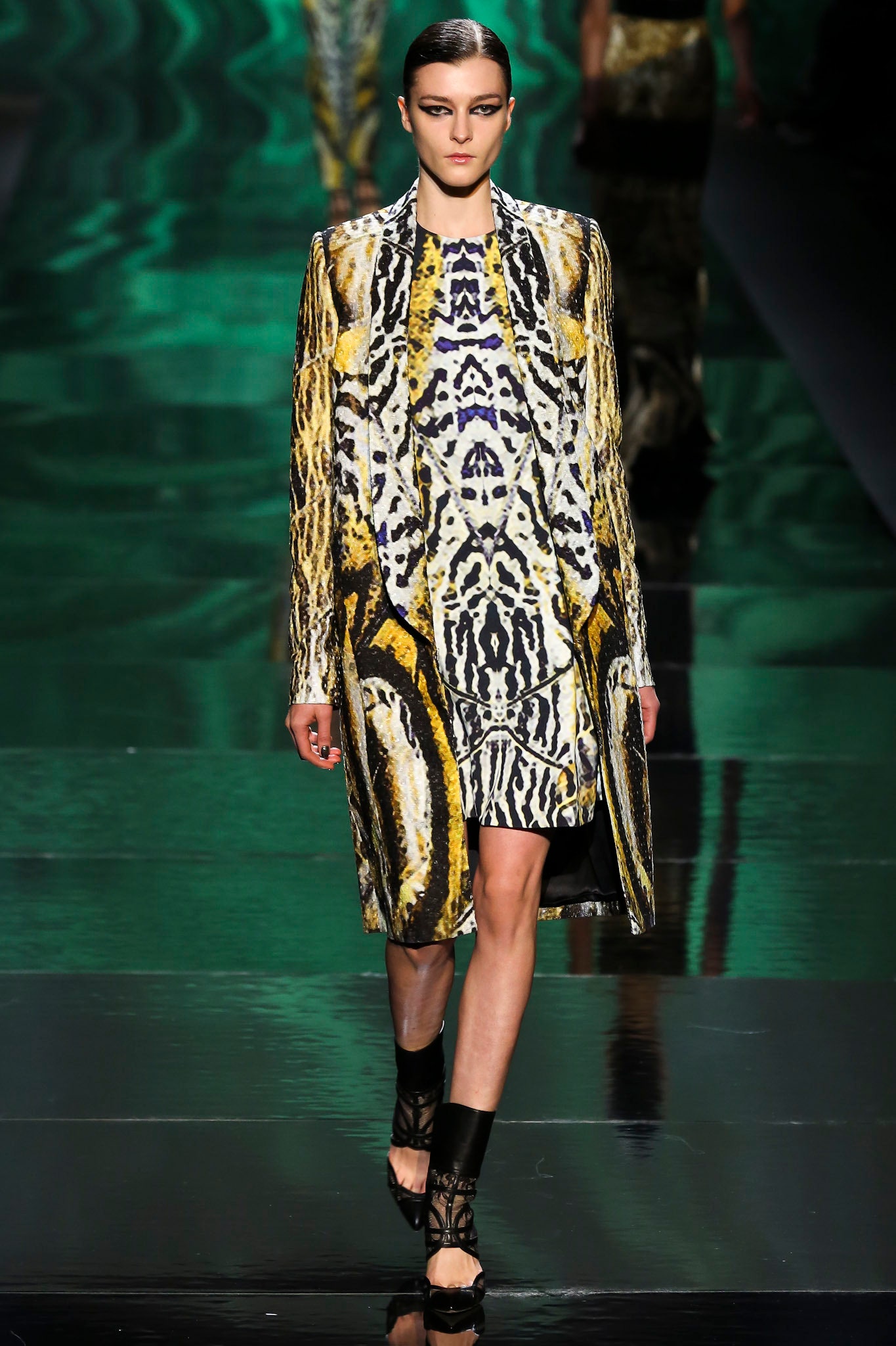 Monique Lhuillier F/W 13 Look 20