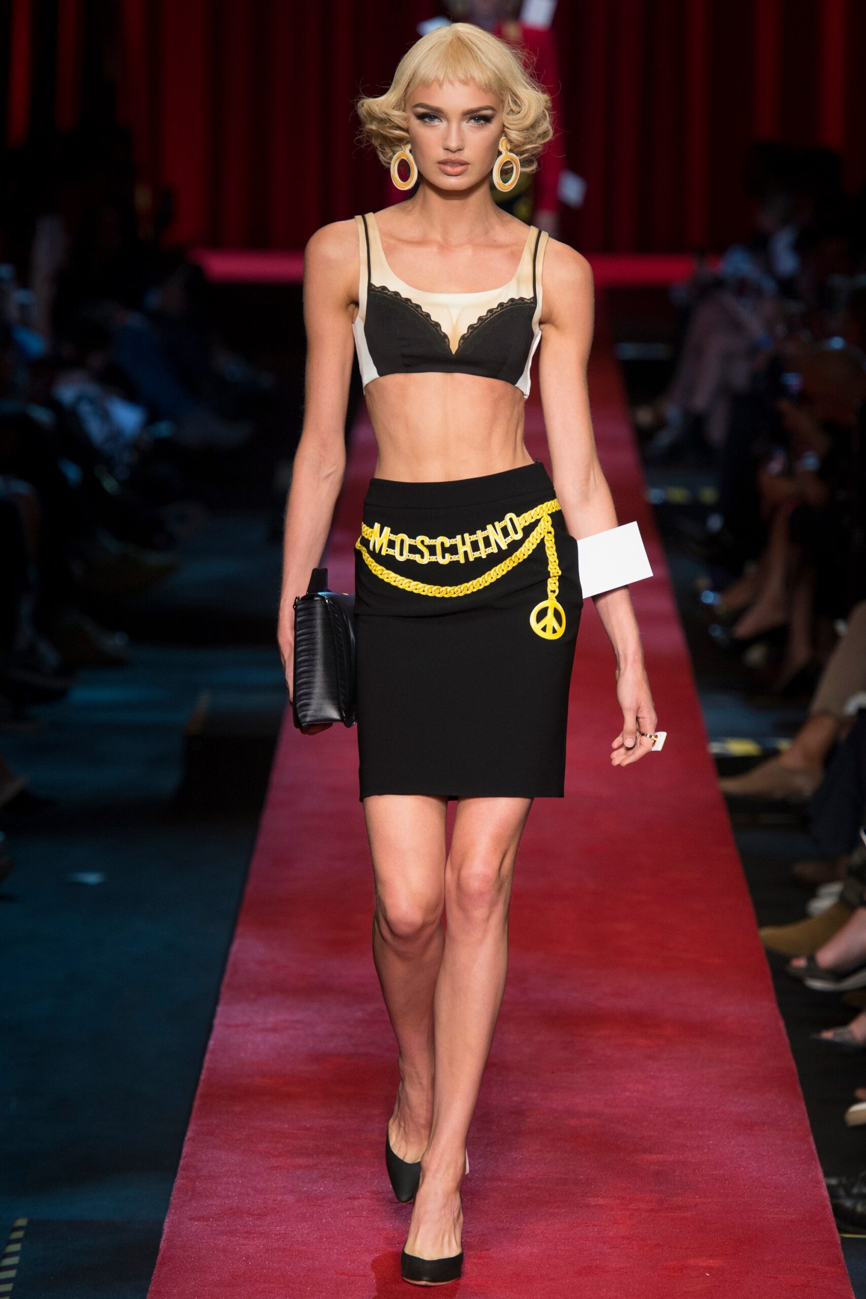 Moschino S/S 17 Look 2