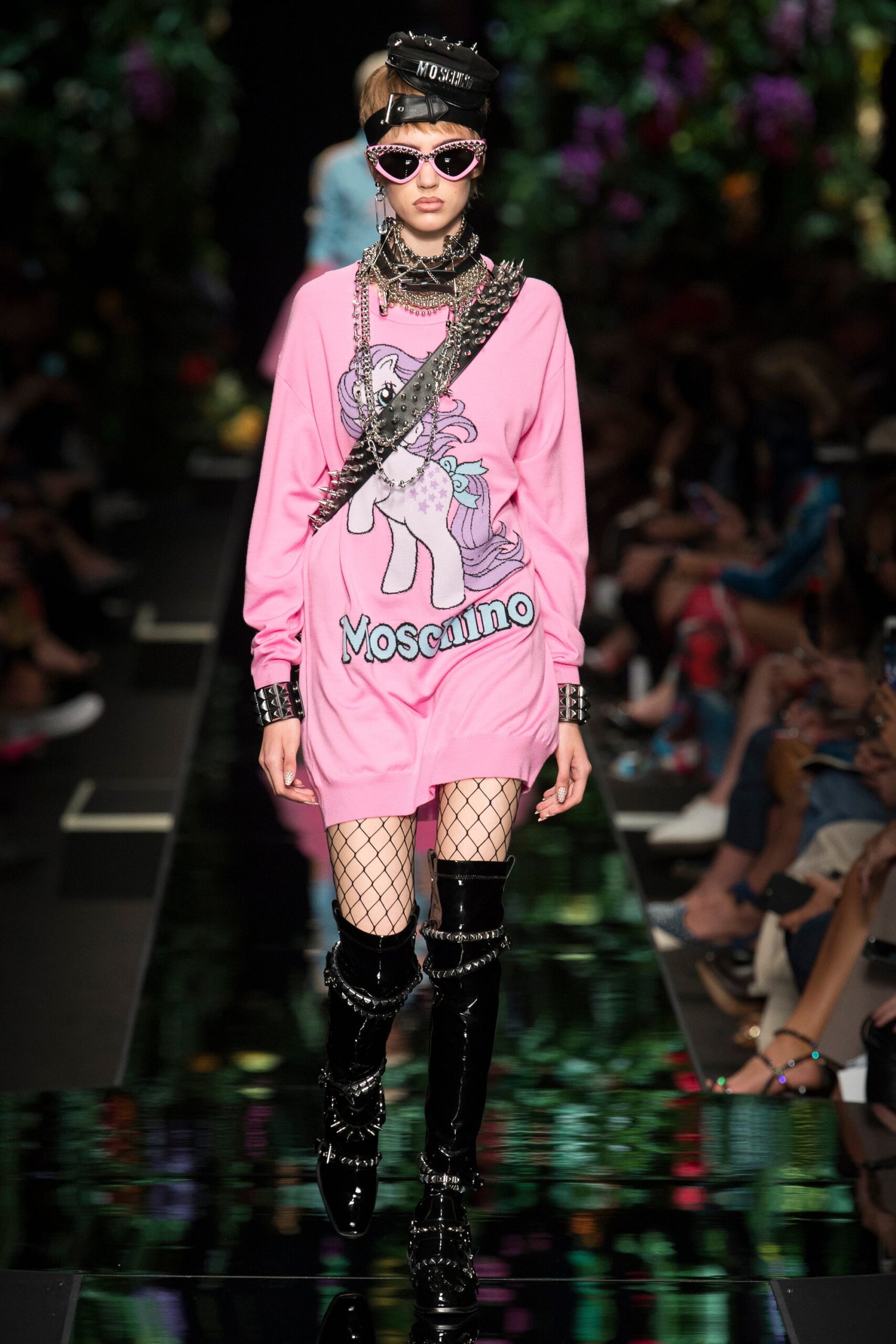 Moschino S/S 18 Look 7