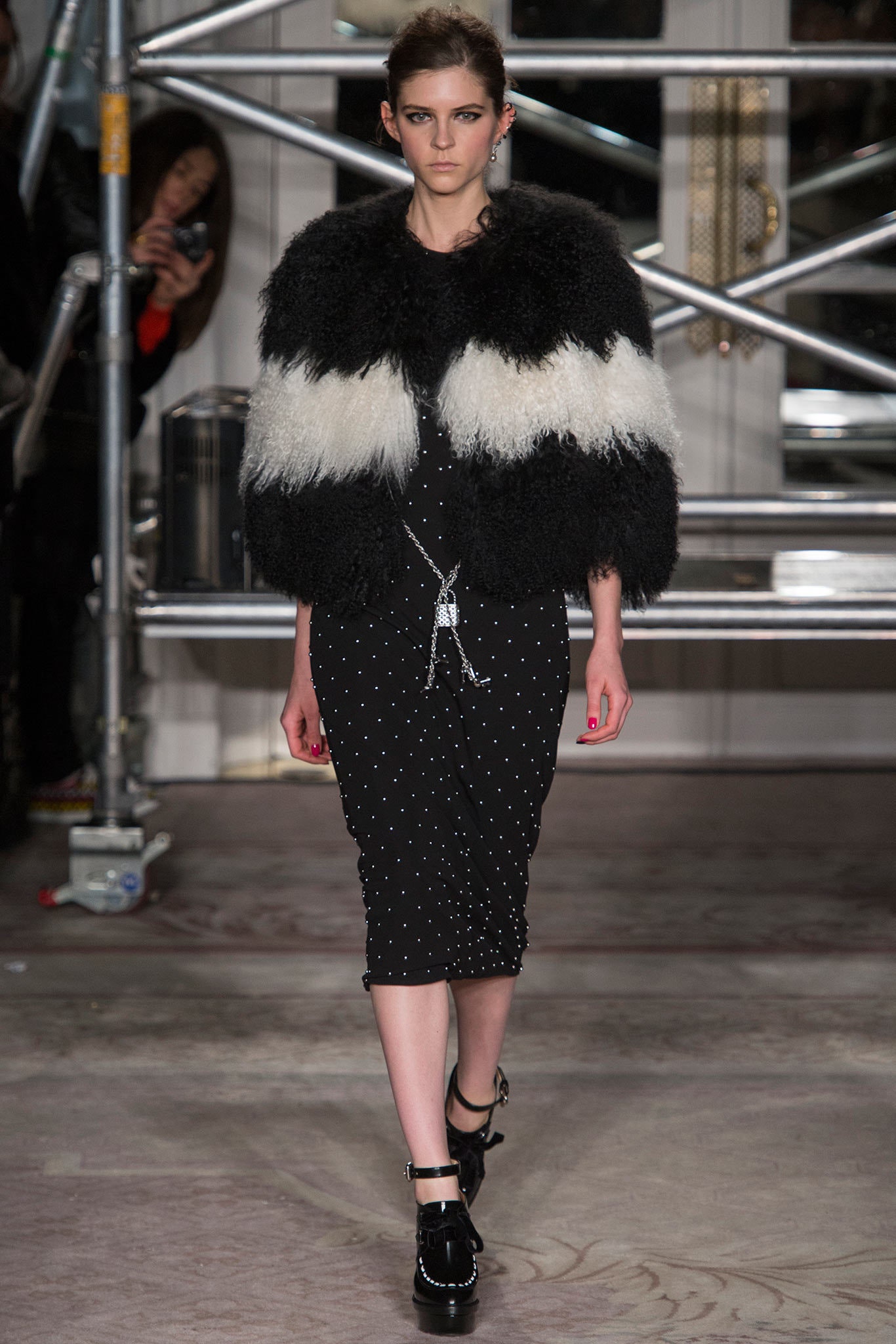 Moschino Cheap And Chic Fall 2013 Ready-to-Wear