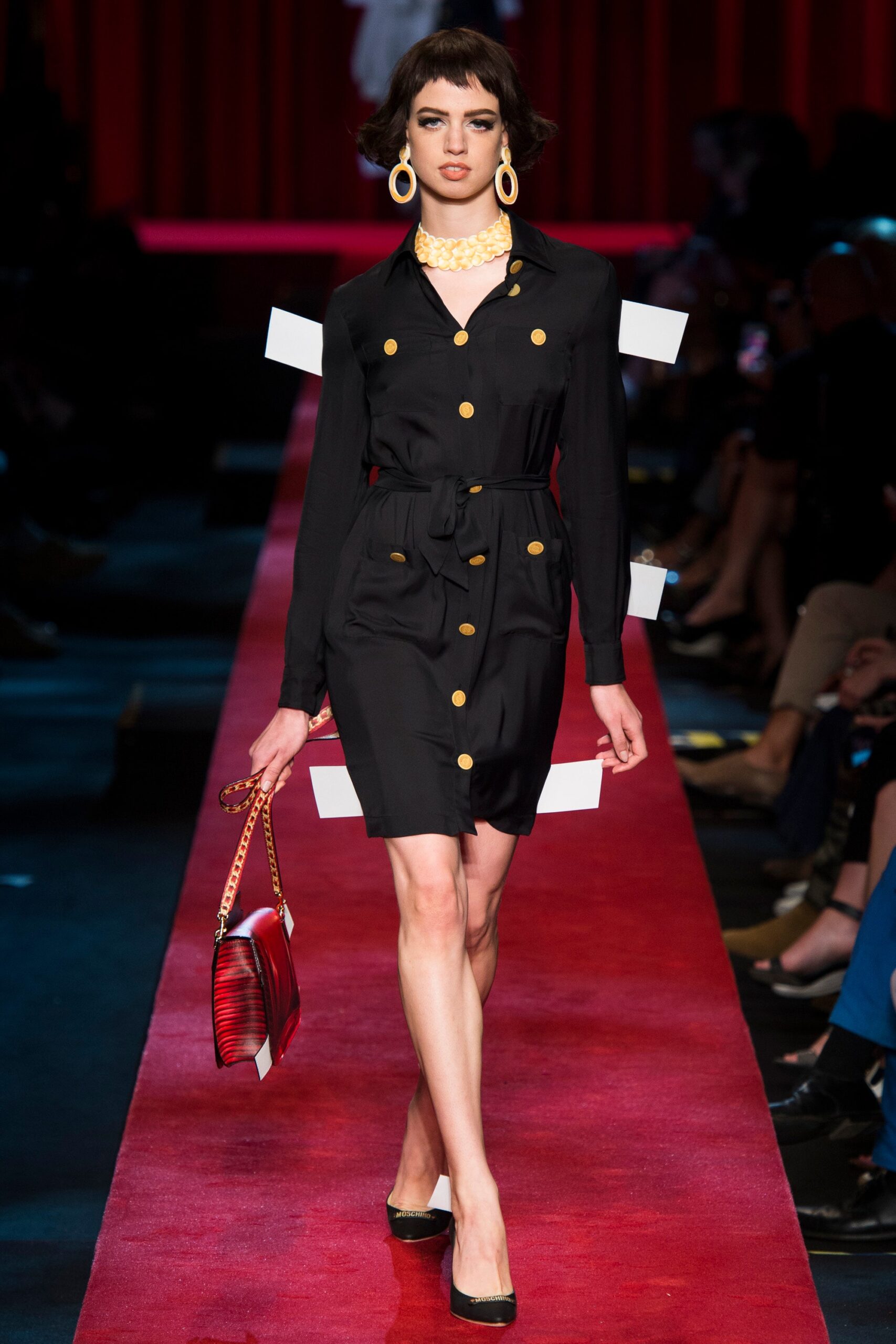 Moschino S/S 17 Look 6