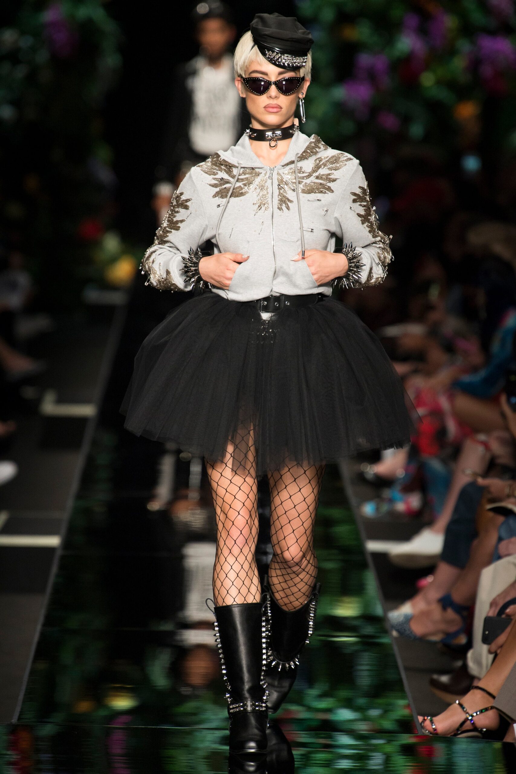Moschino S/S 18 Look 24
