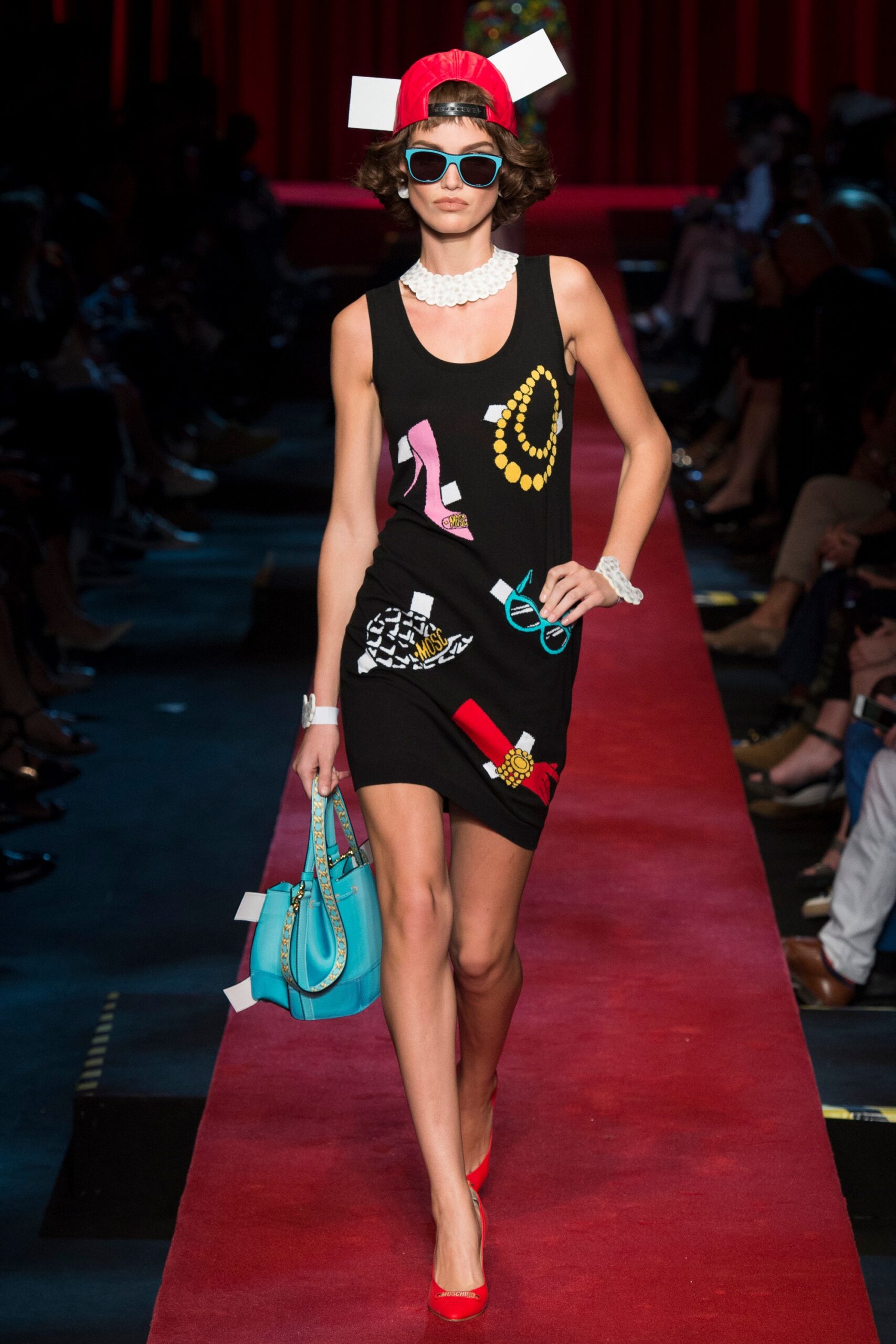 Moschino S/S 17 Look 17