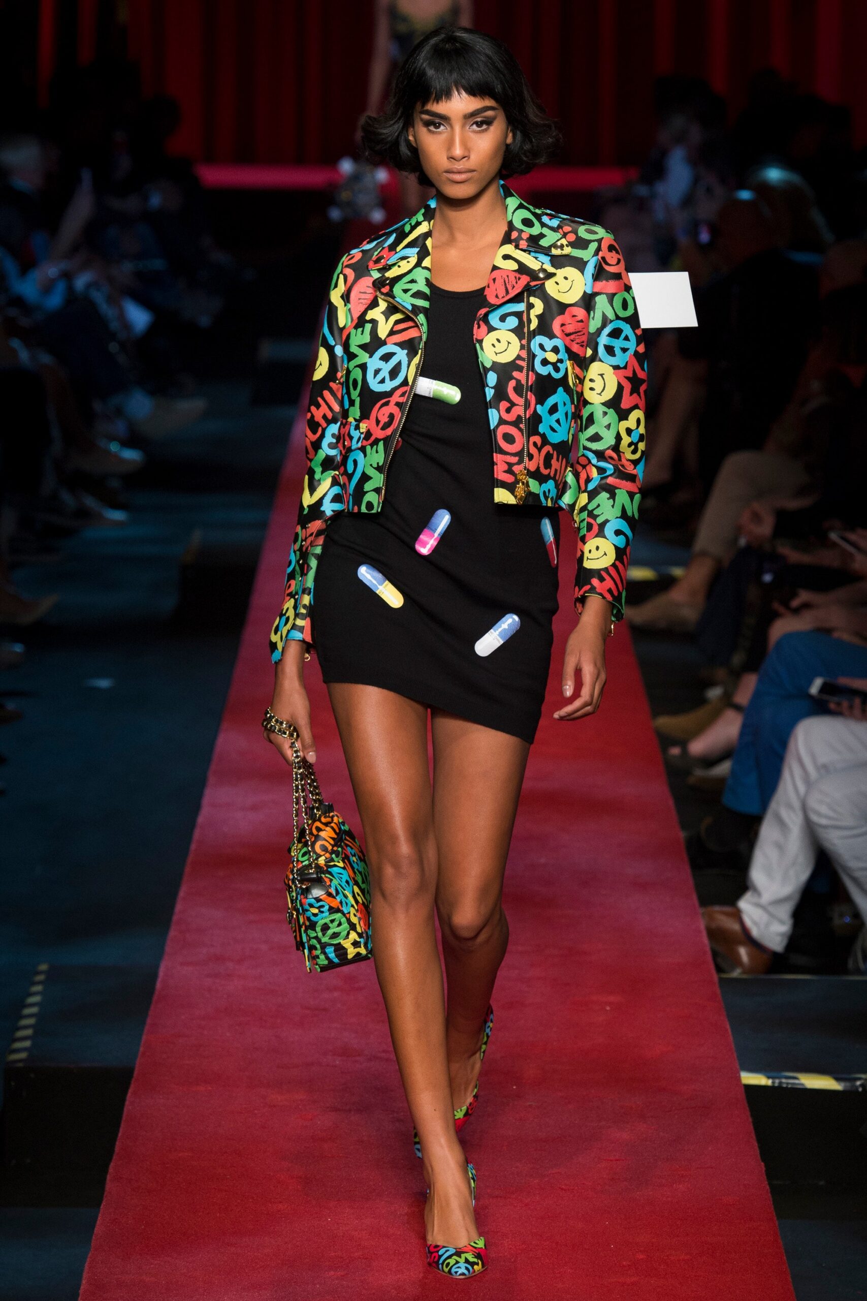 Moschino S/S 17 Look 20
