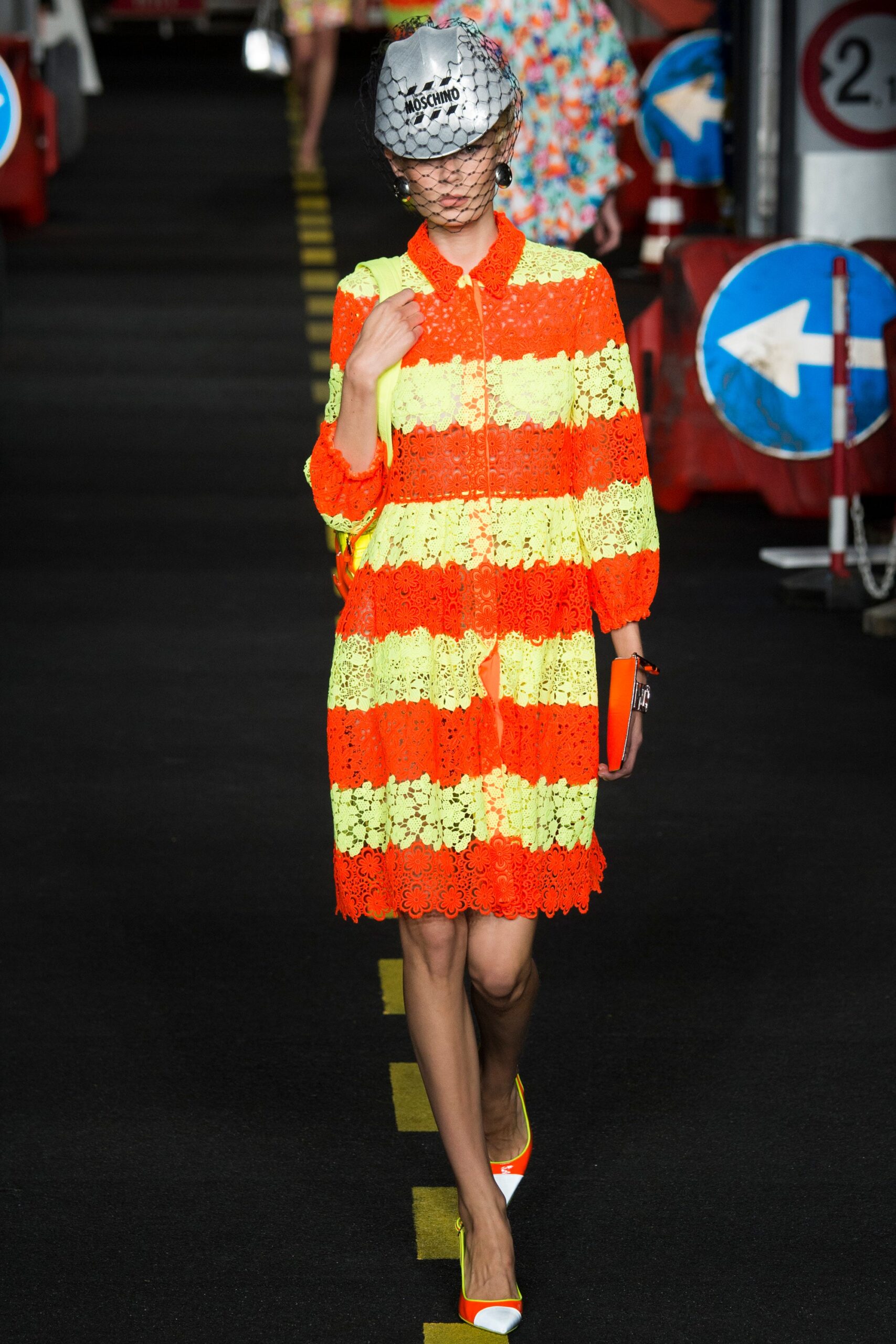 Moschino S/S 16 Look 12