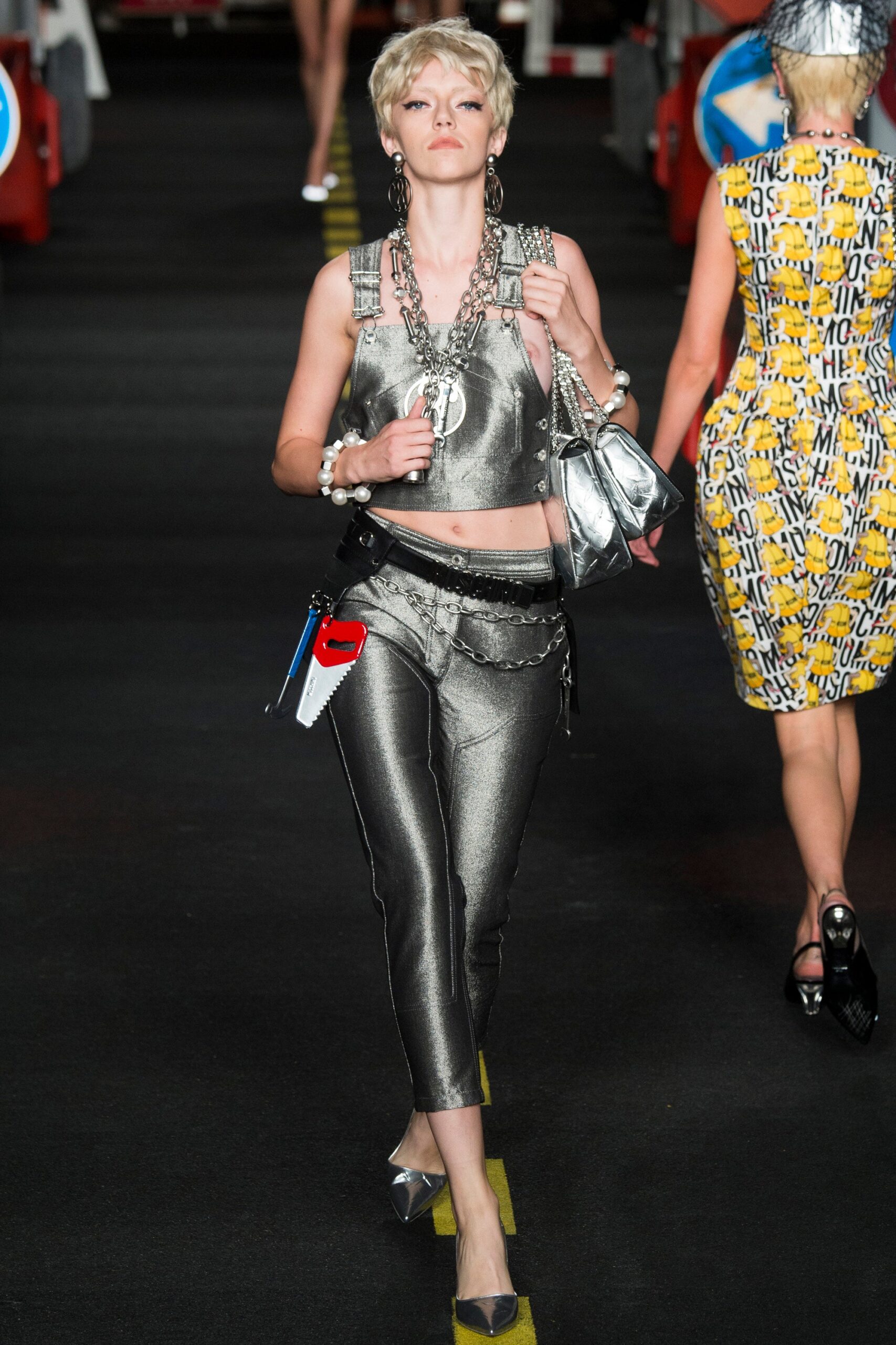 Moschino S/S 16 Look 35