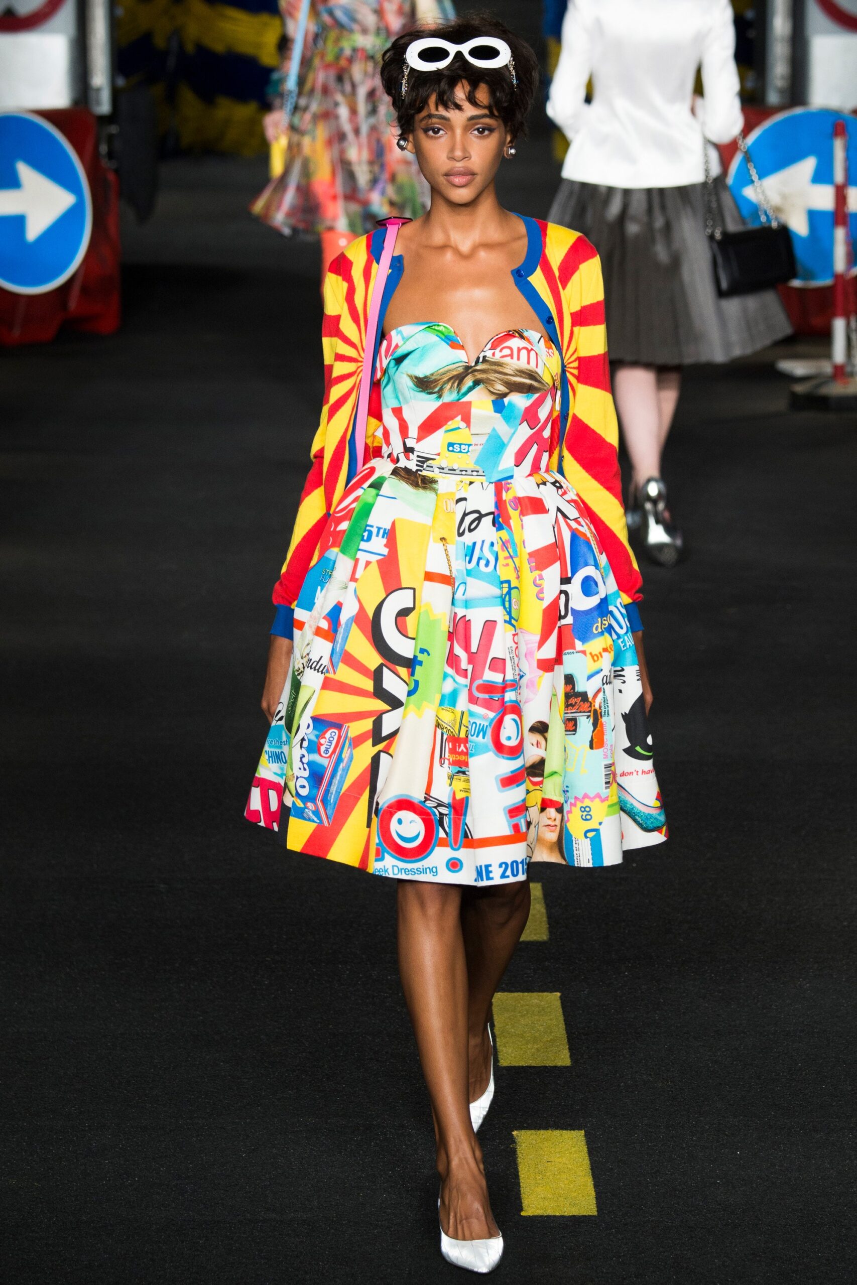 Moschino S/S 16 Look 41