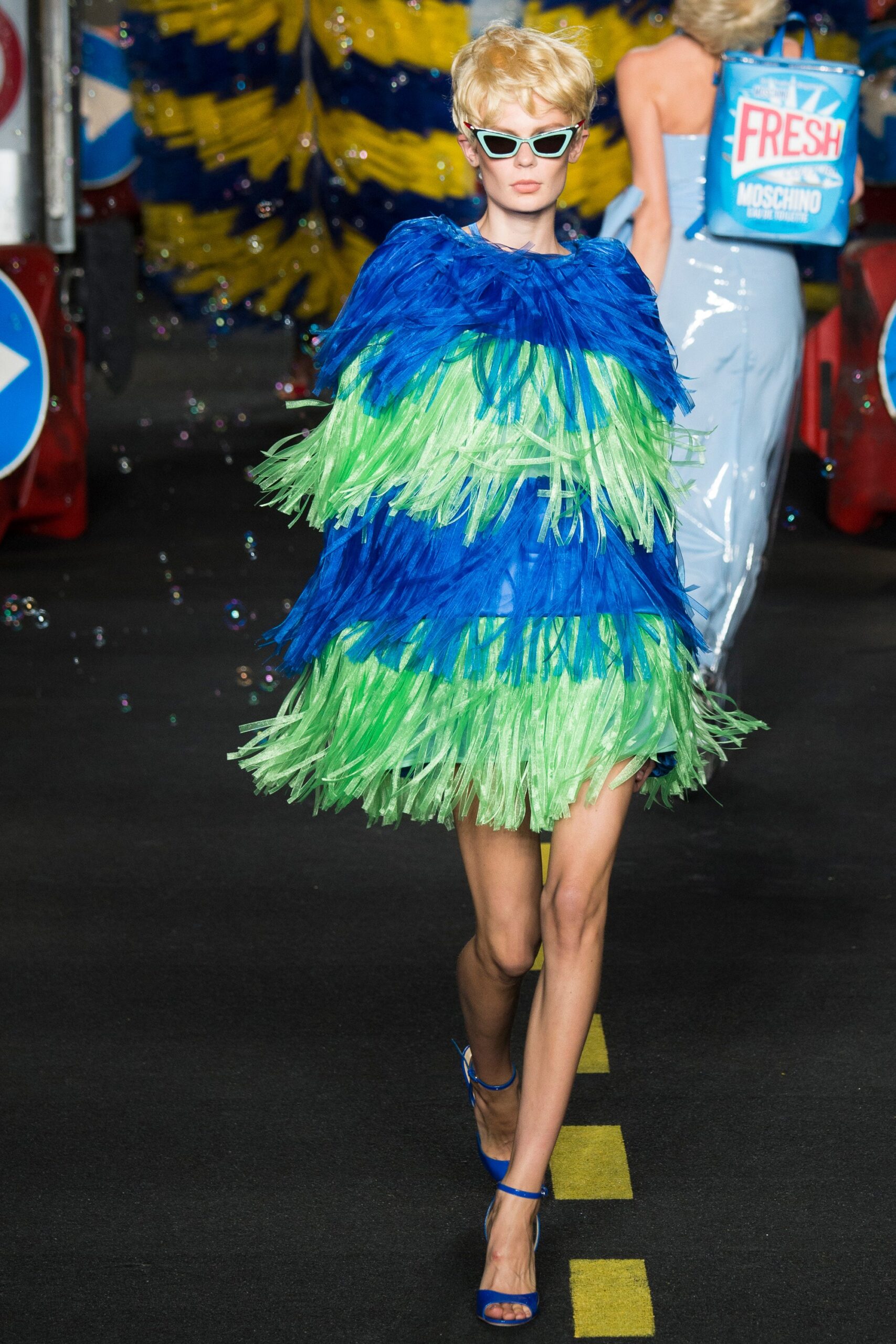 Moschino S/S 16 Look 47