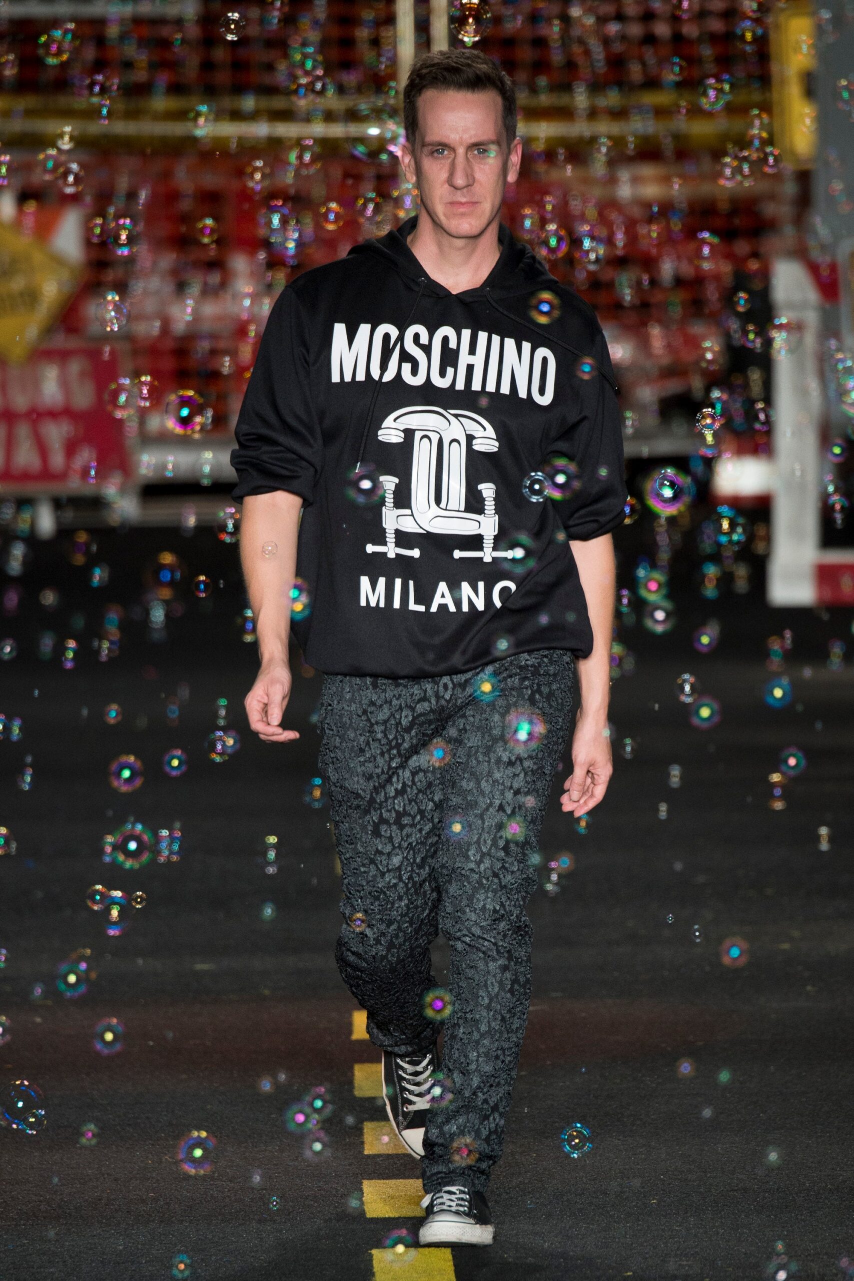 Moschino S/S 16 Look 63