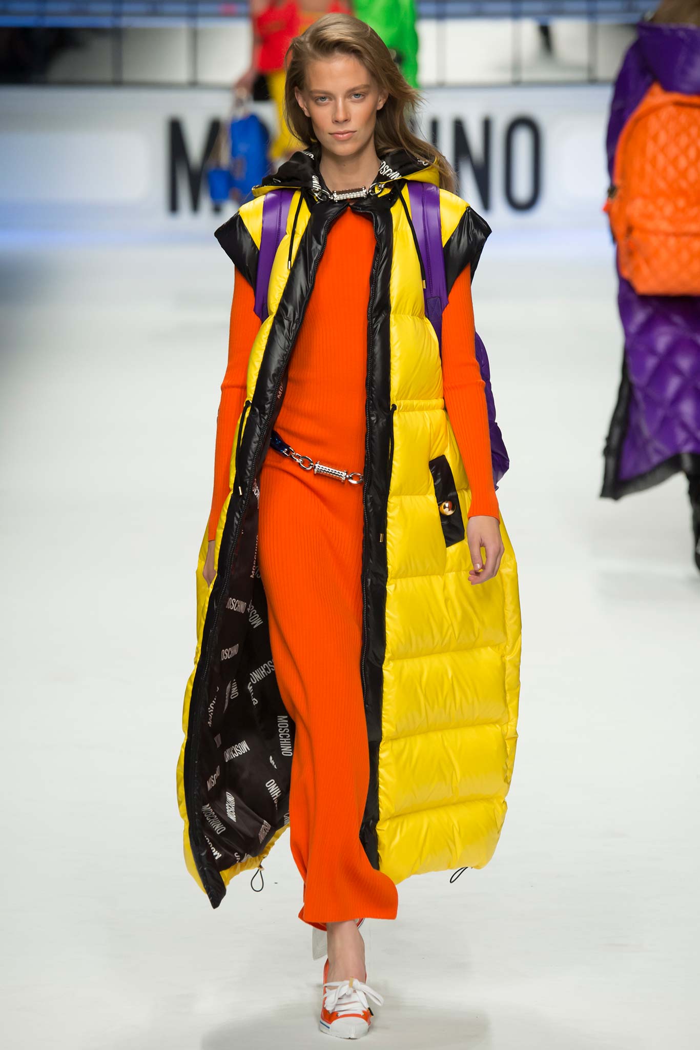 Moschino F/W 15 Look 7