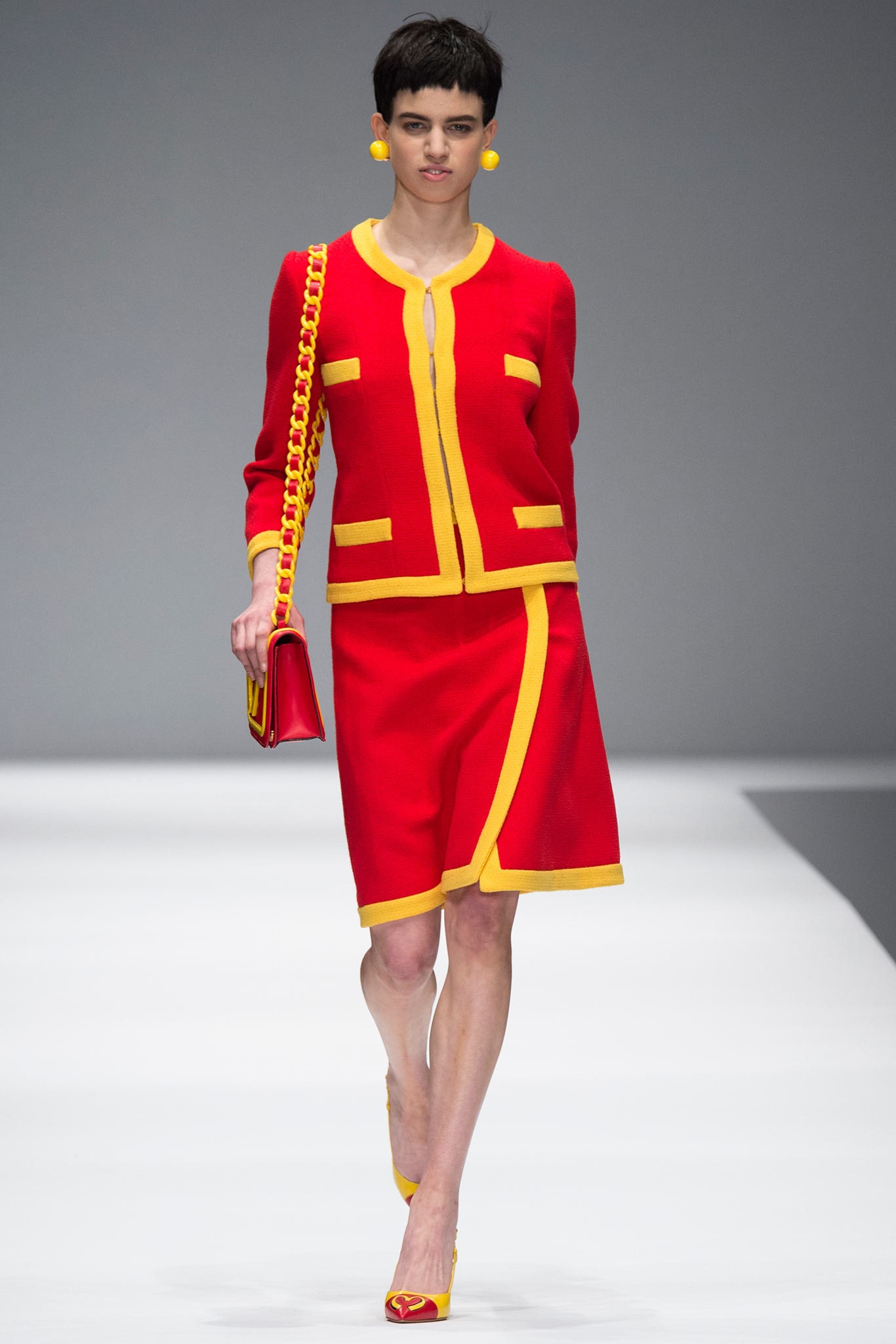 Moschino F/W 14 Look 1